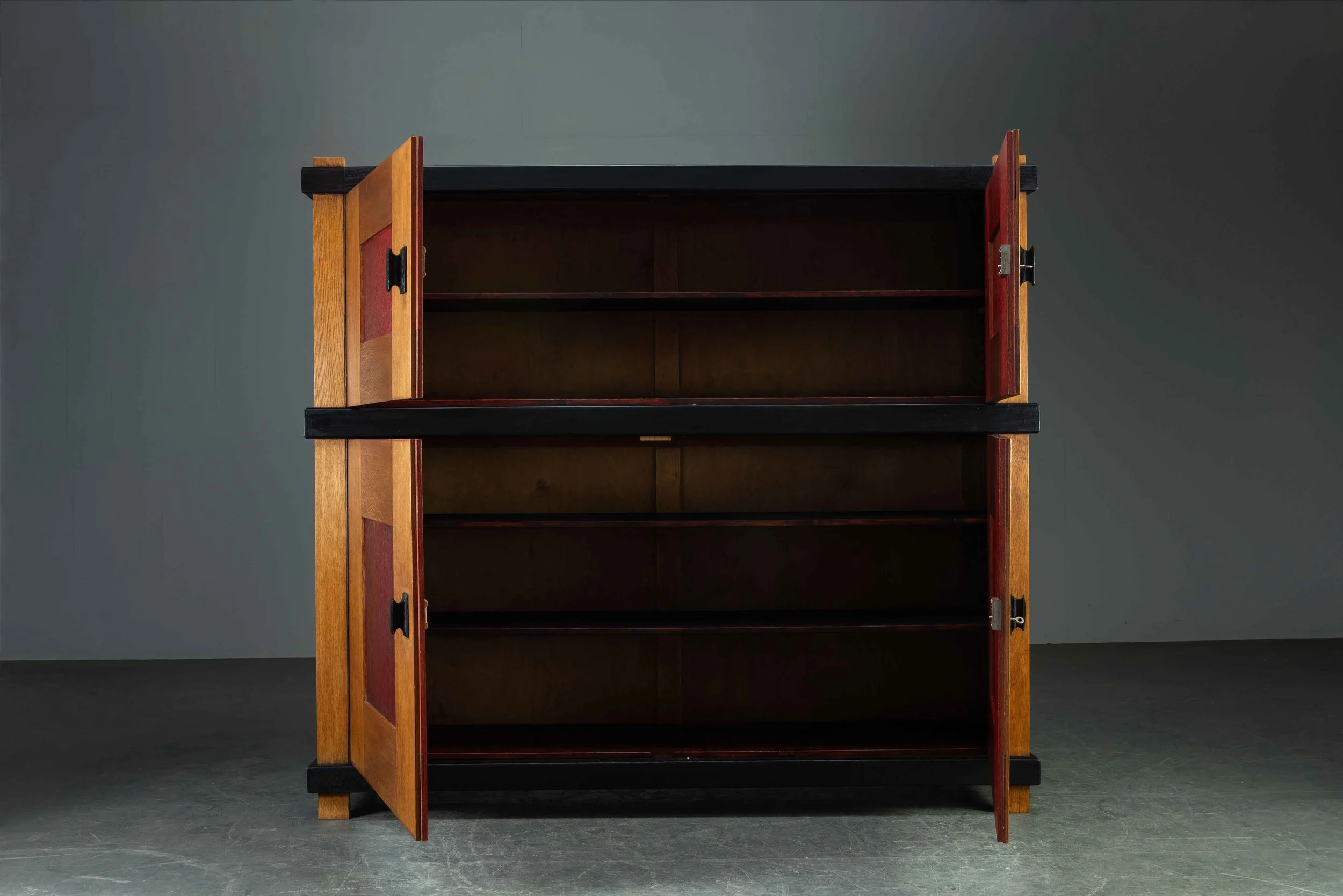 ST-3072025223336-1920s-Haagse-School-Cabinet-by-Frit-Spanjaard_5.jpg