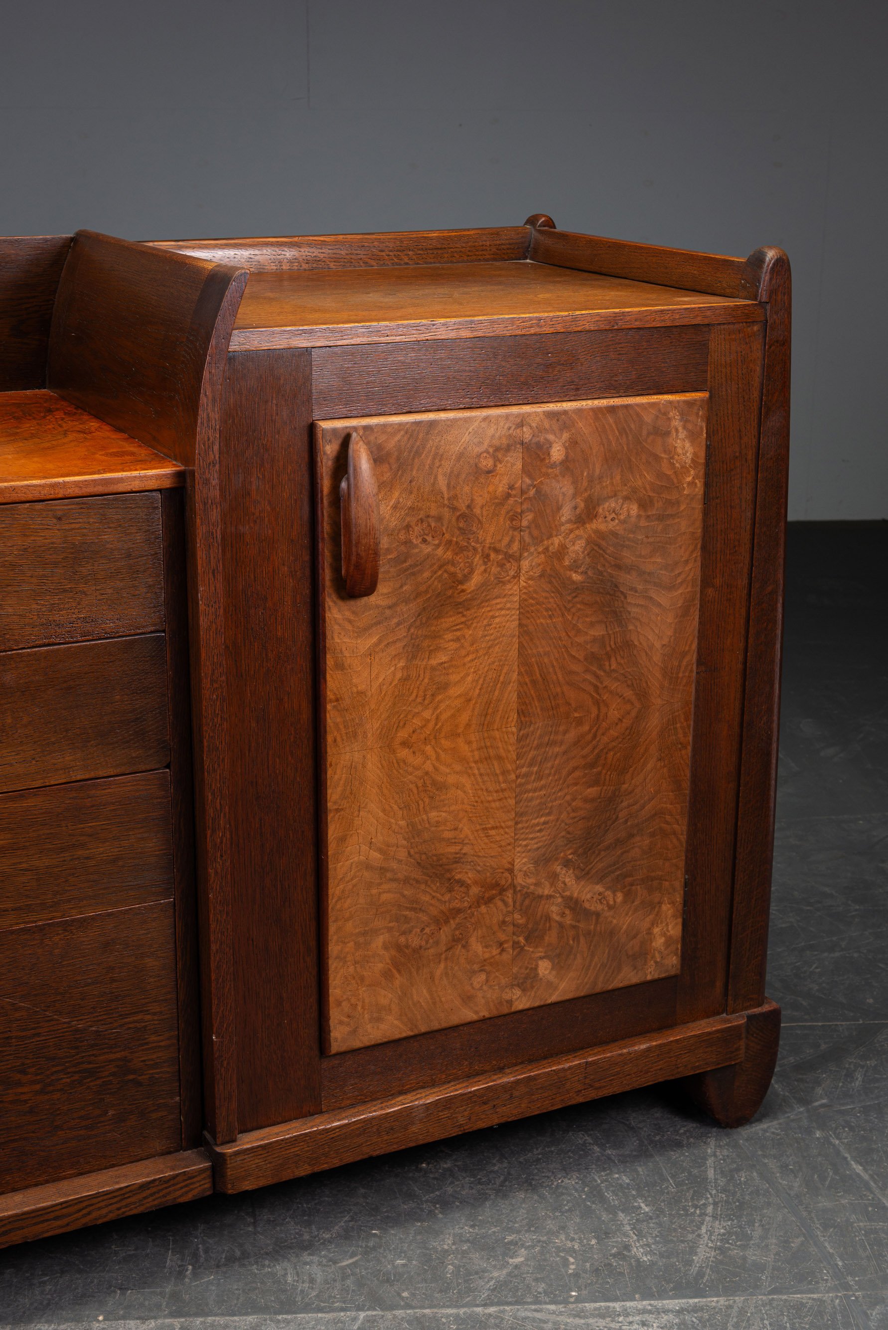 ST-1962024195902-Amsterdamse-School-Sideboard-by-Architect-Paul-Bromberg_04.jpg