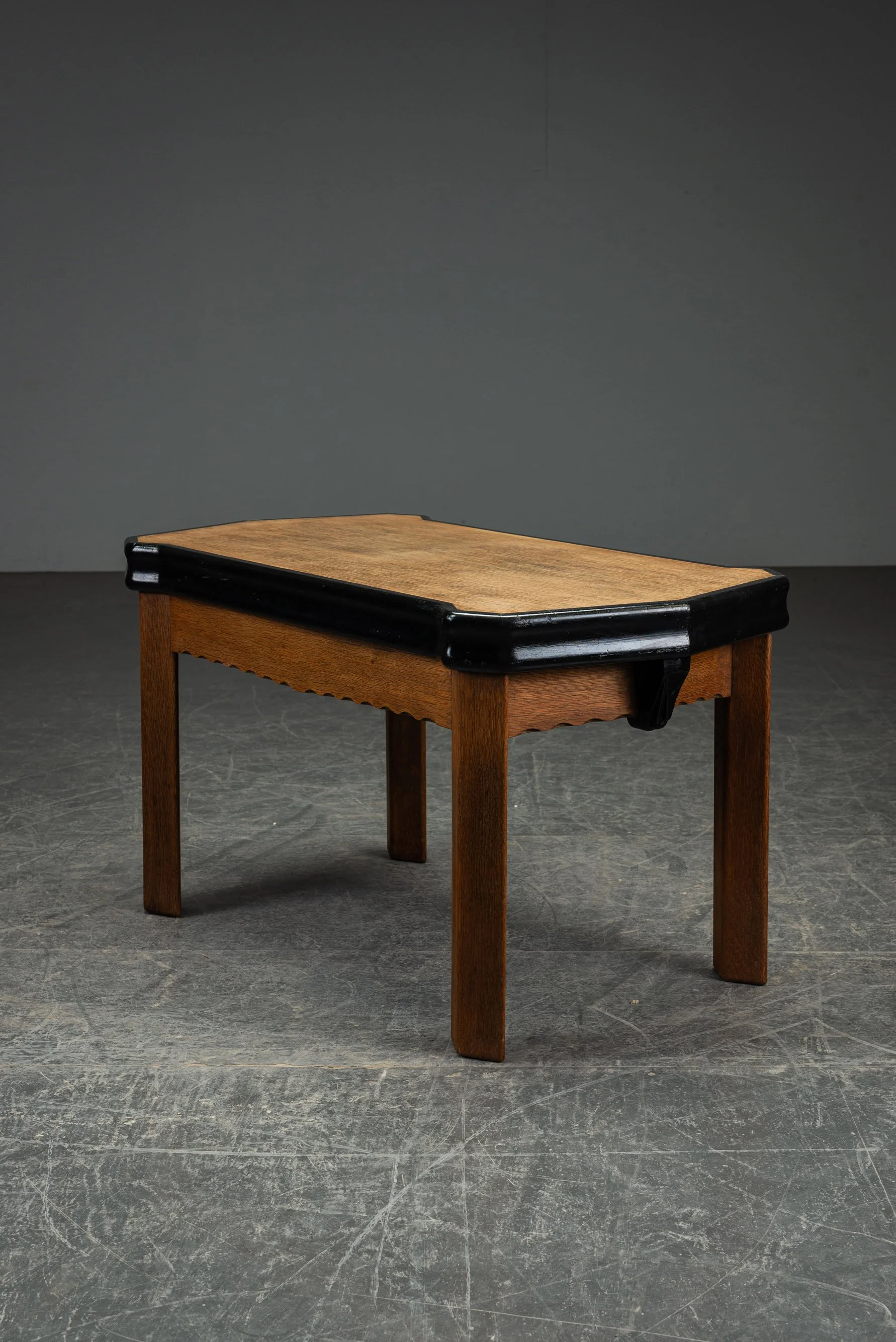 TA-2712026121715-Amsterdamse-School-Side-Table-by-Architect-Willem-Retera_10.jpg