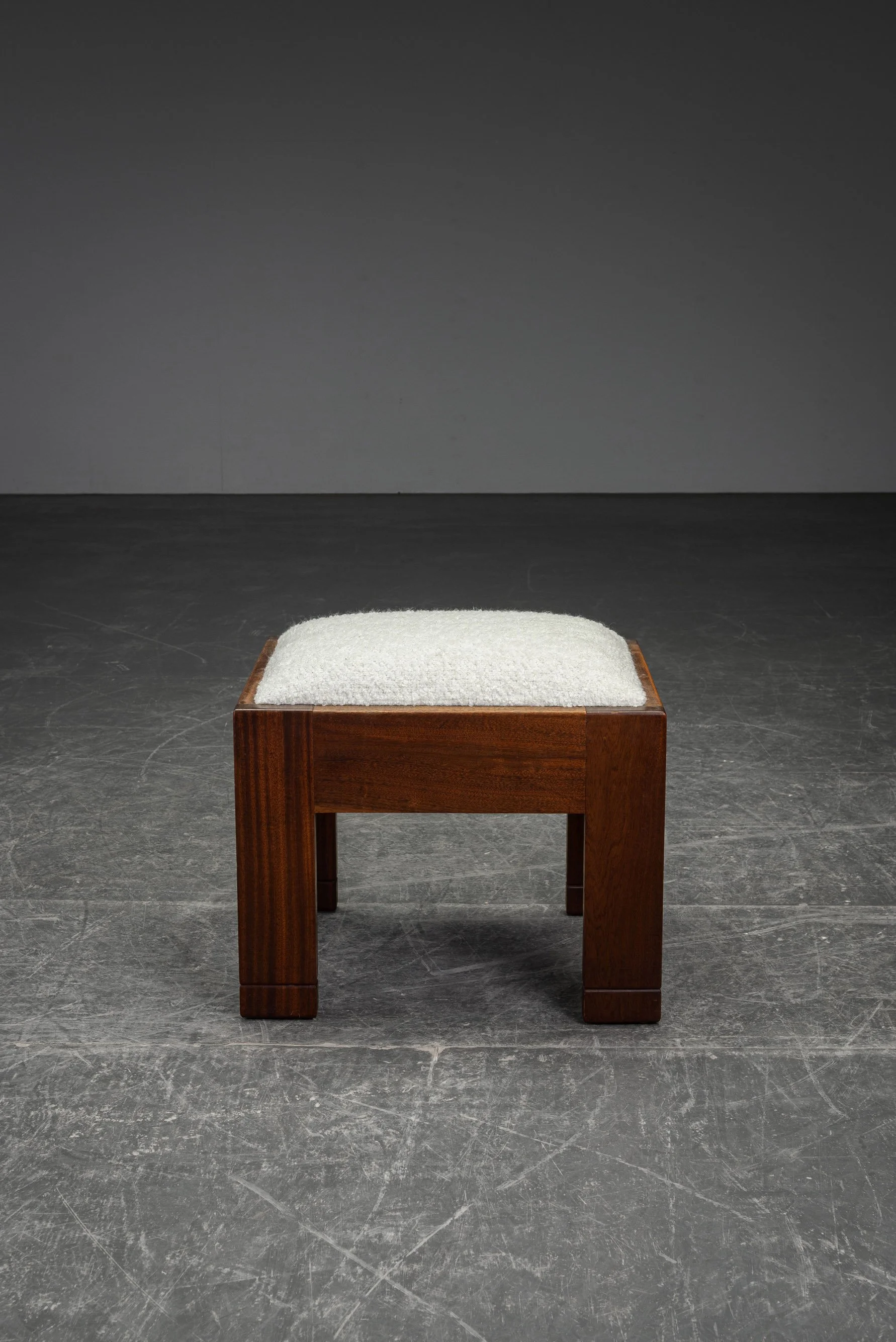 SE-2992026173955-1920s-Modernist-Stool_10.jpg