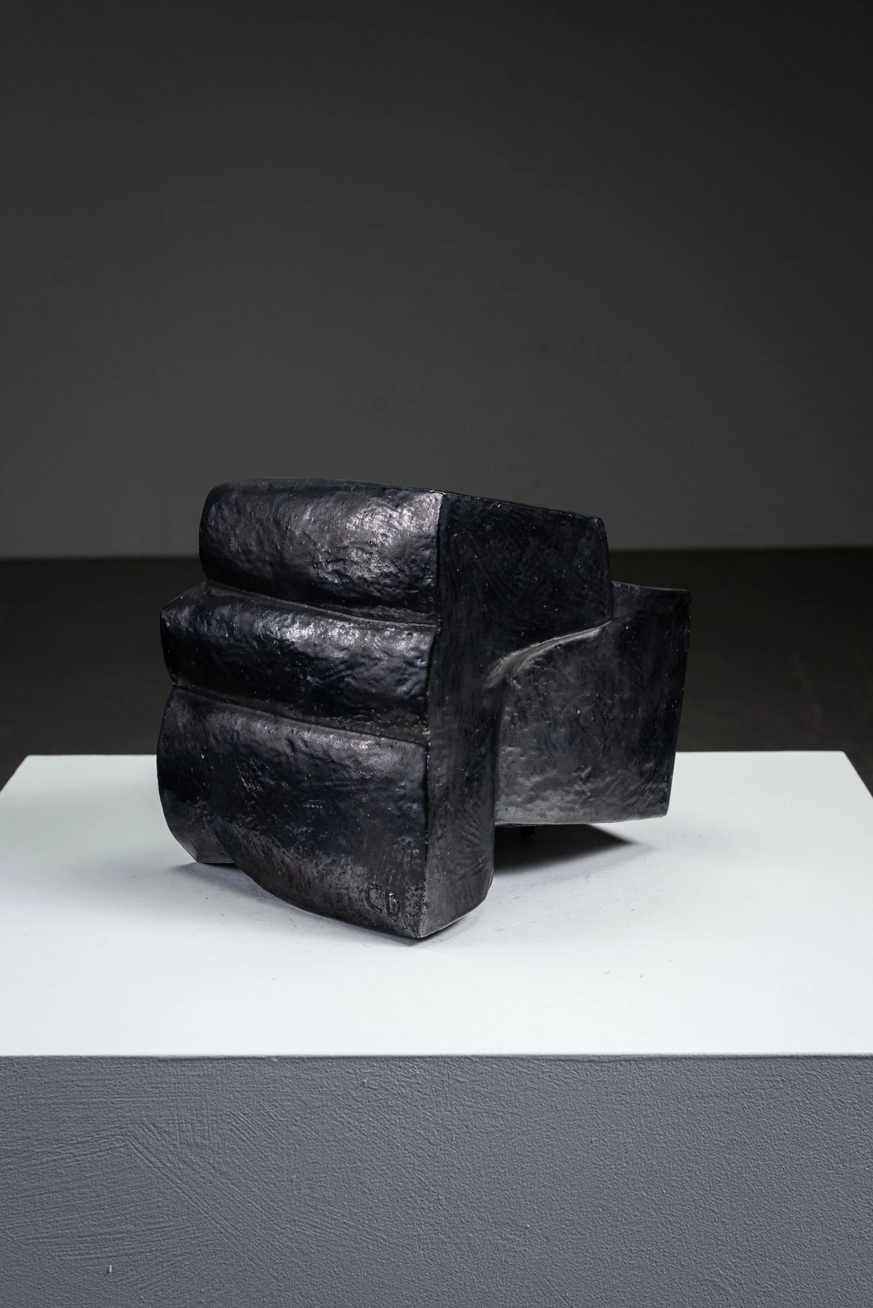 AR-31122025134741-Abstract-Sculpture-by-Cor-Dam-#42_06.jpg