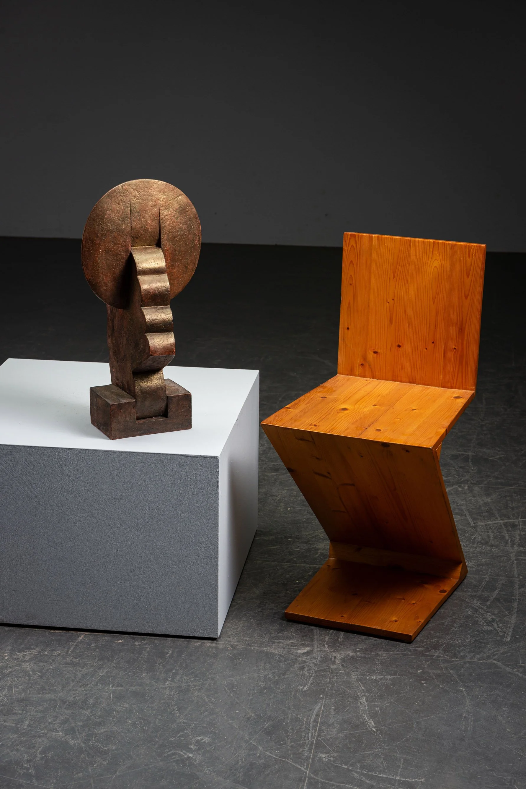 AR-1152026161158-Abstract-Sculpture-by-Cor-Dam-#21_13.jpg