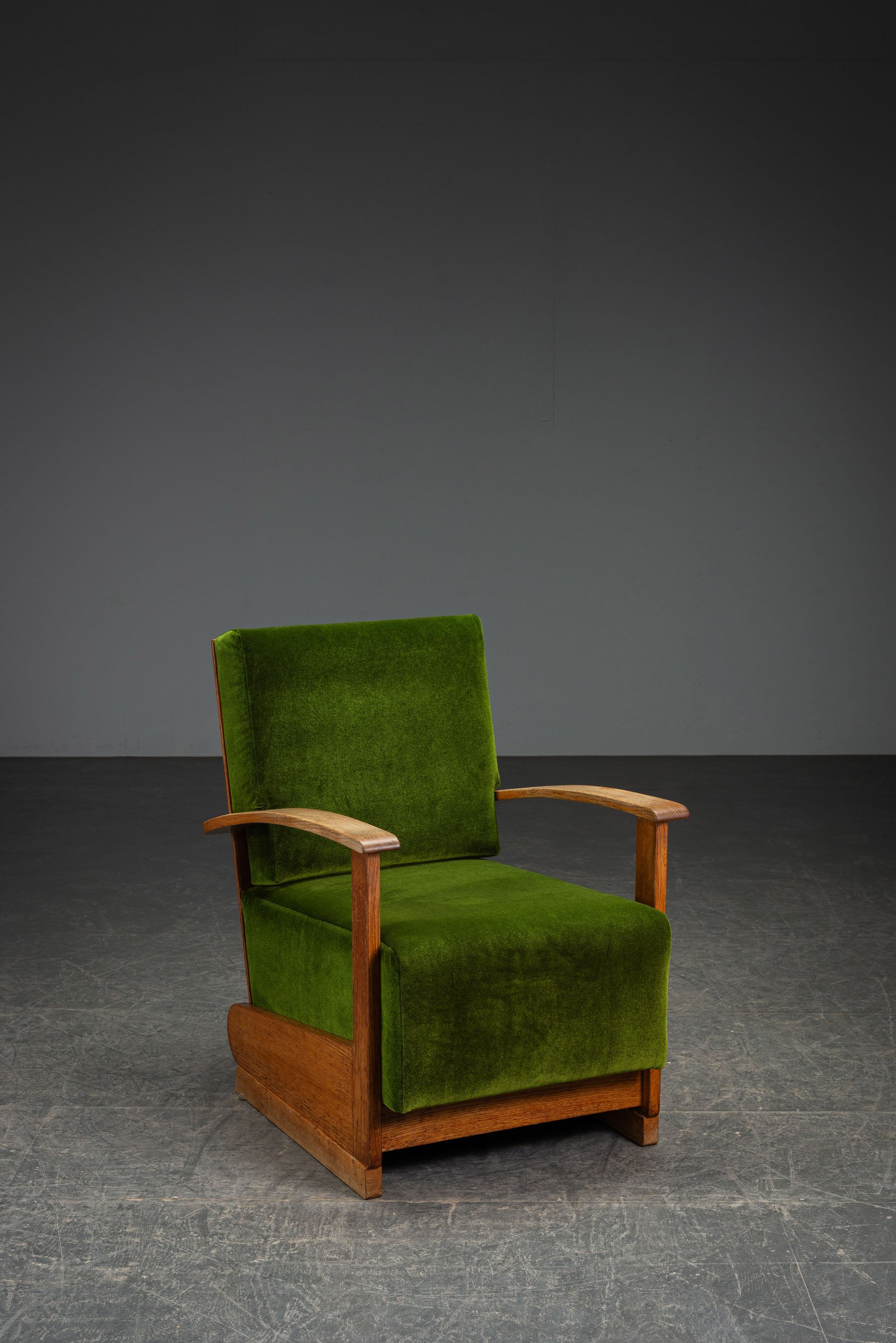 SE-1422026175106-1930s-Haagse-School-Armchair_03.jpg