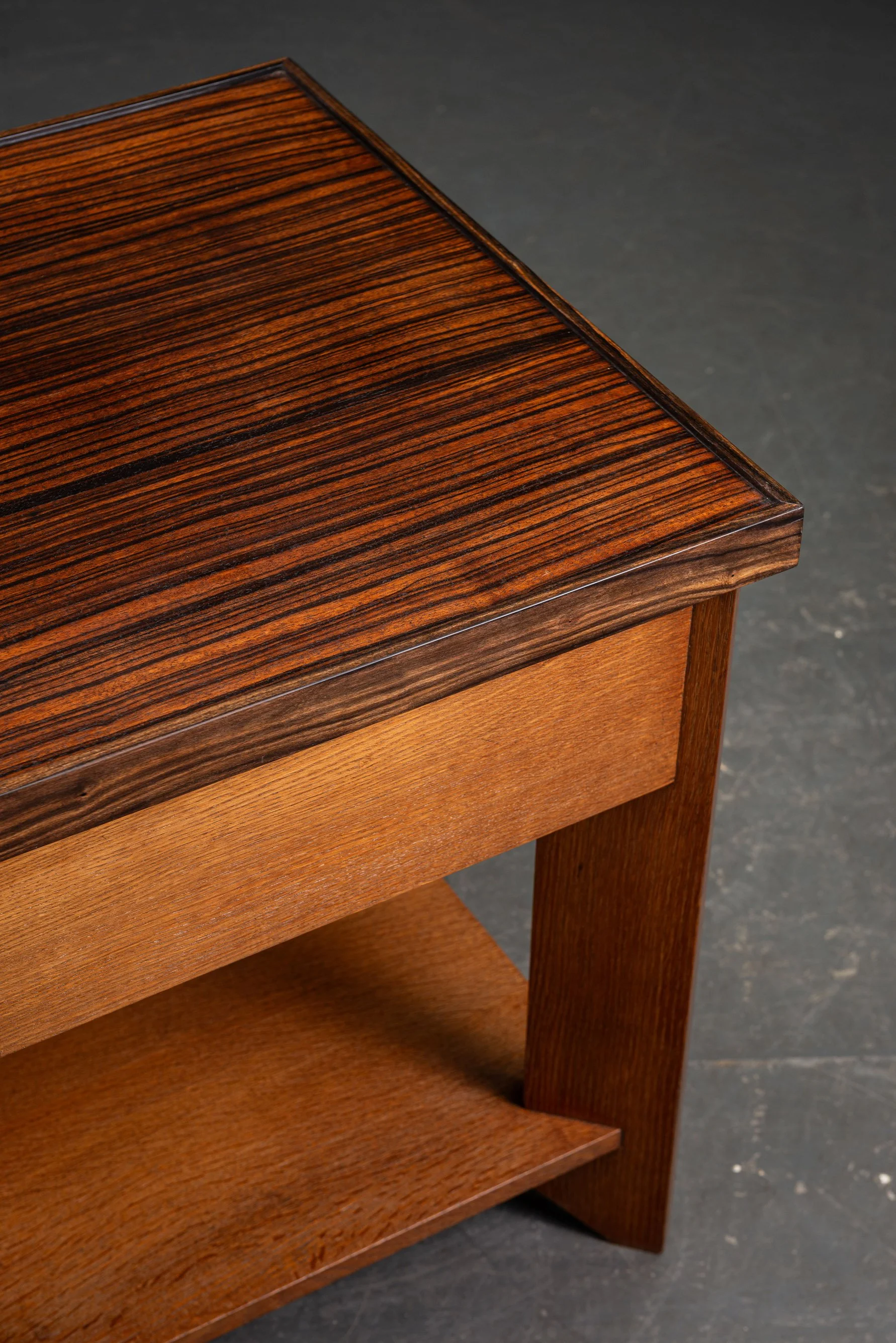TA-162026184323-1920s-Haagse-School-Side-Table_07.jpg