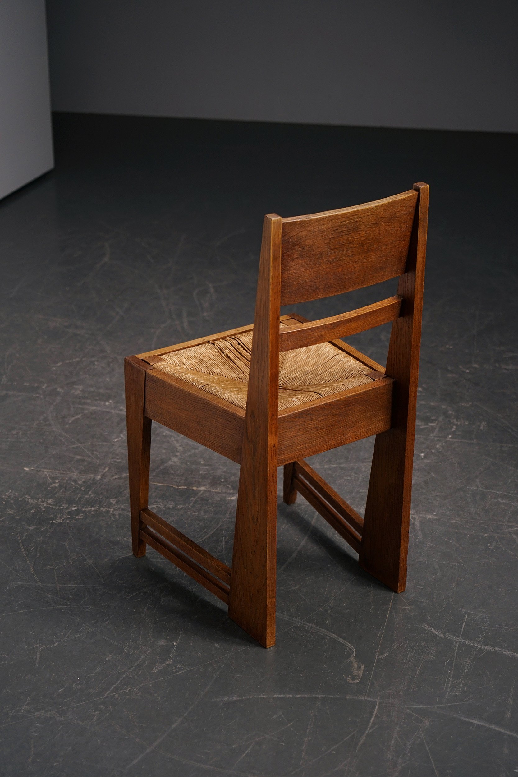 SE-30102024211844-1920s-Modernist-Accent-Chair_09.jpg