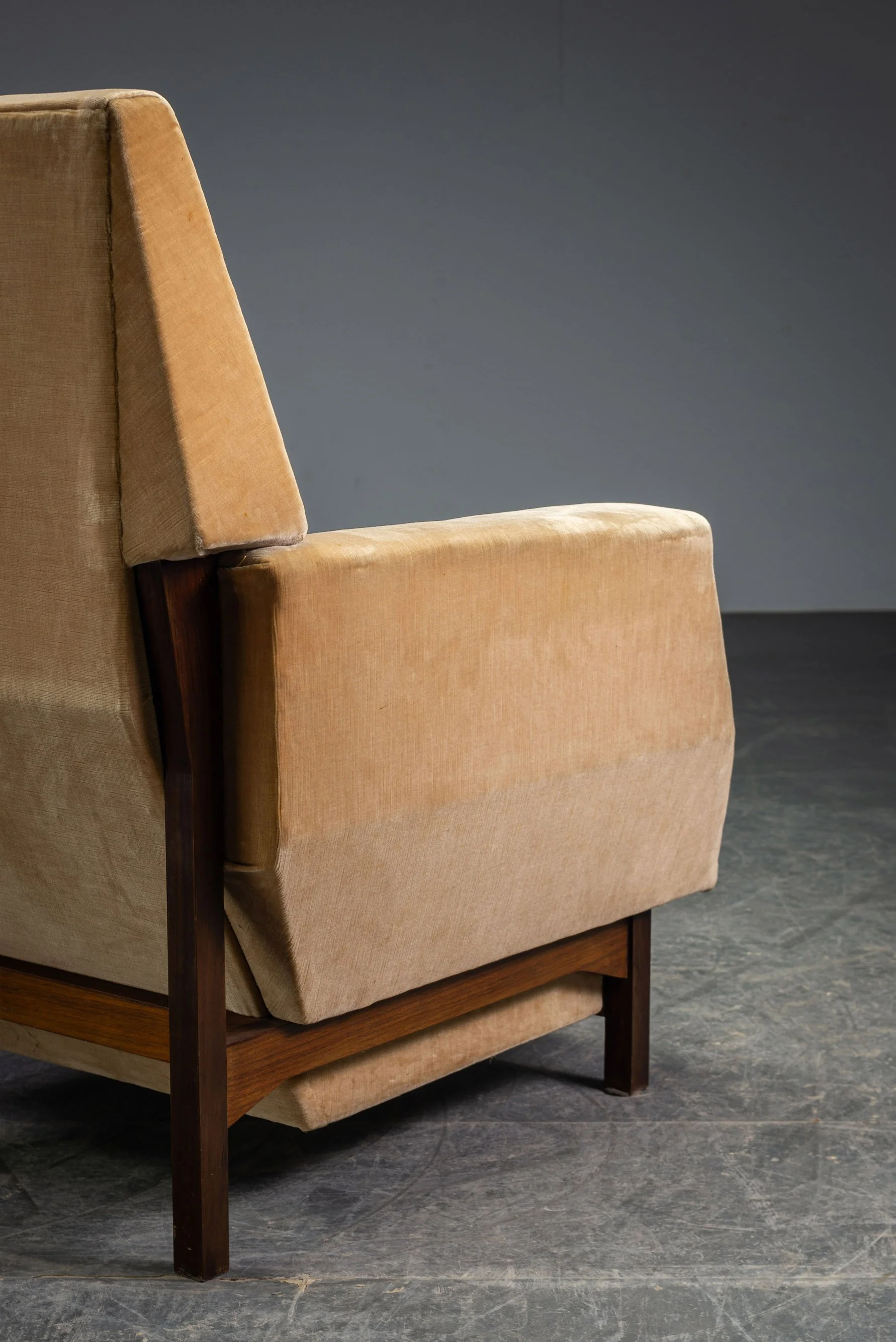 SE-1862025151640-1950s-Mid-Century-Modern-Armchairs_10.jpg