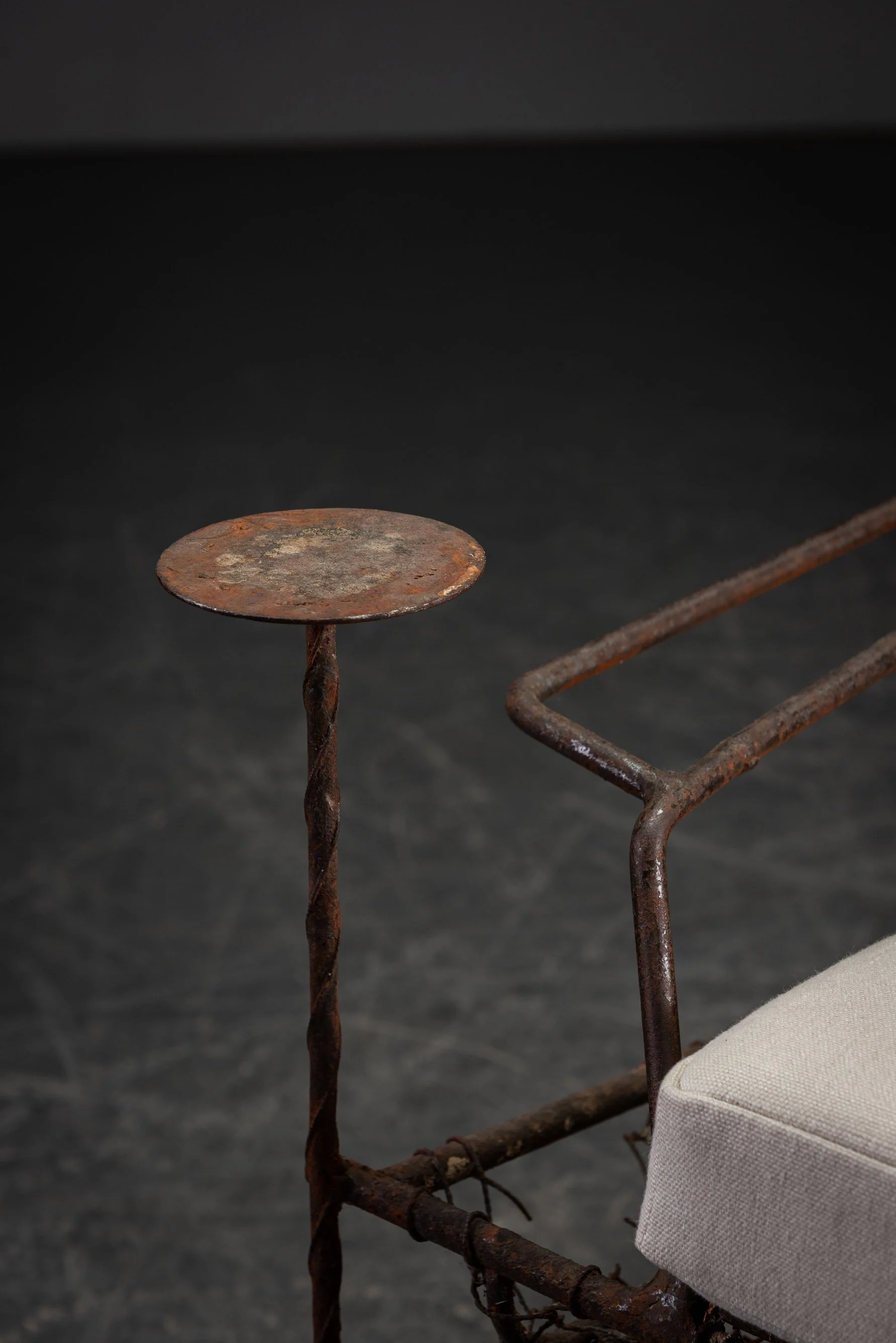 SE-1172023124457-Unique-Steam-Punk-Easy-Chair_12.jpg
