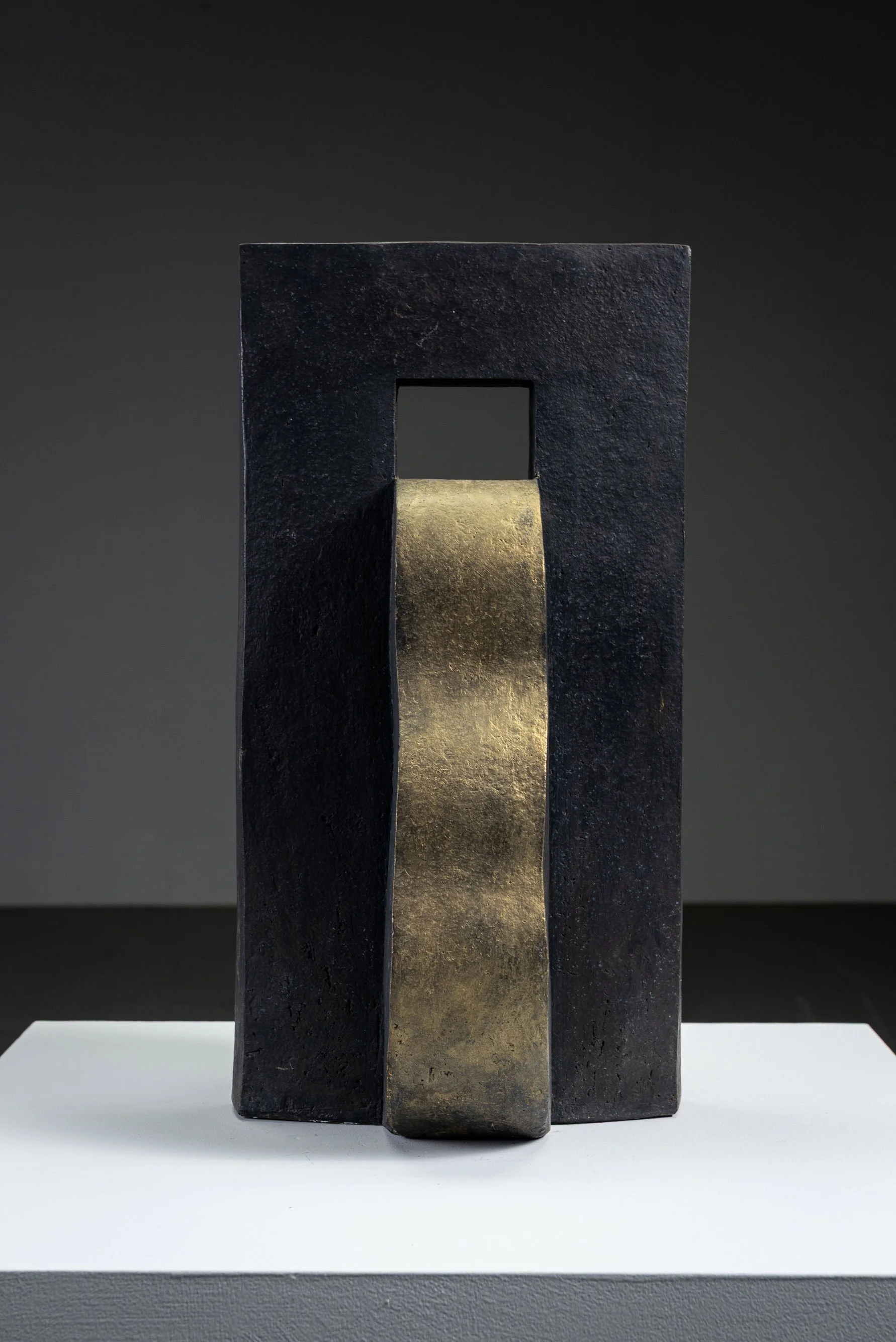 AR-1152026110237-Abstract-Sculpture-by-Cor-Dam-#5_03.jpg