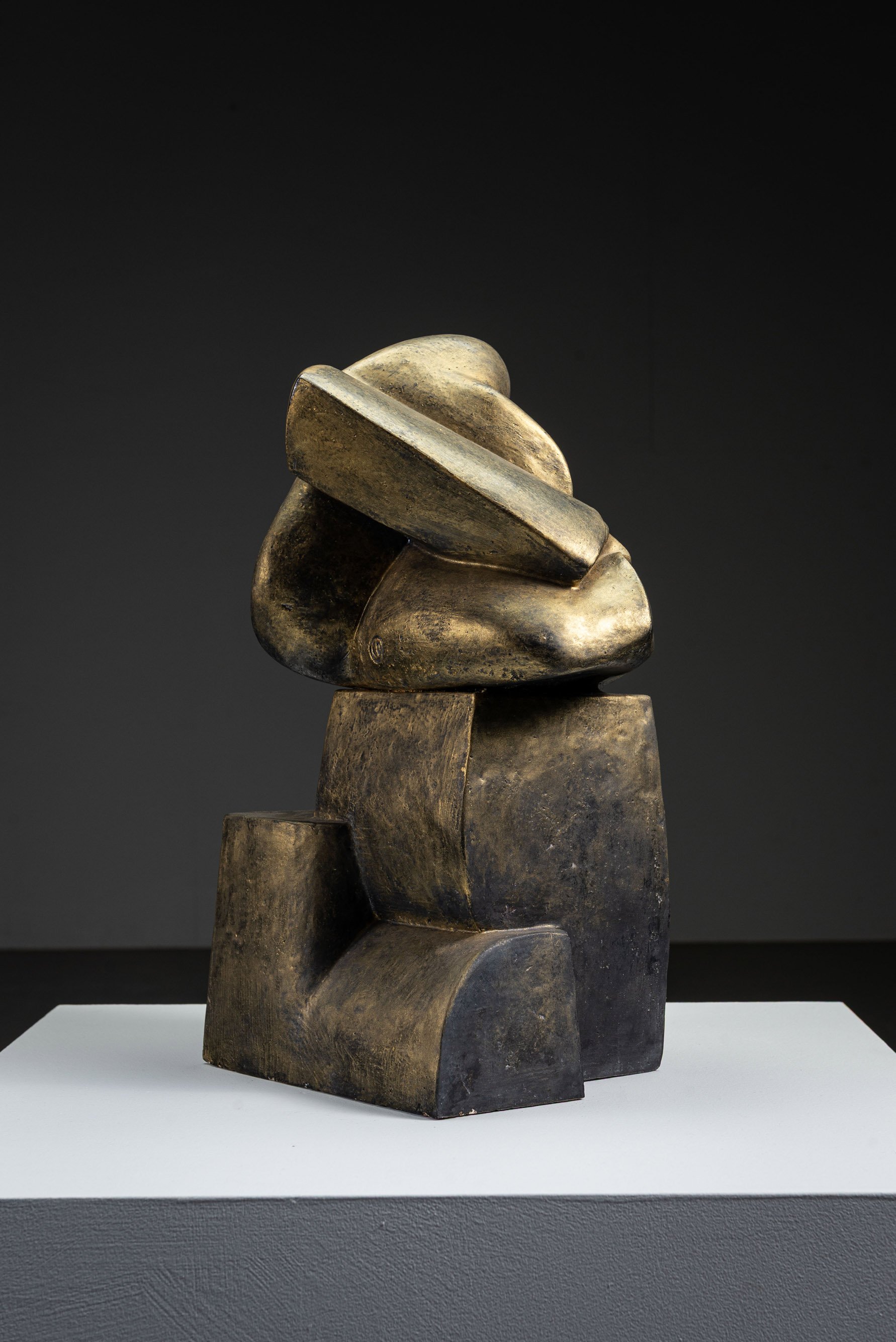 AR-1152026105113-Abstract-Sculpture-by-Cor-Dam-#2_07.jpg