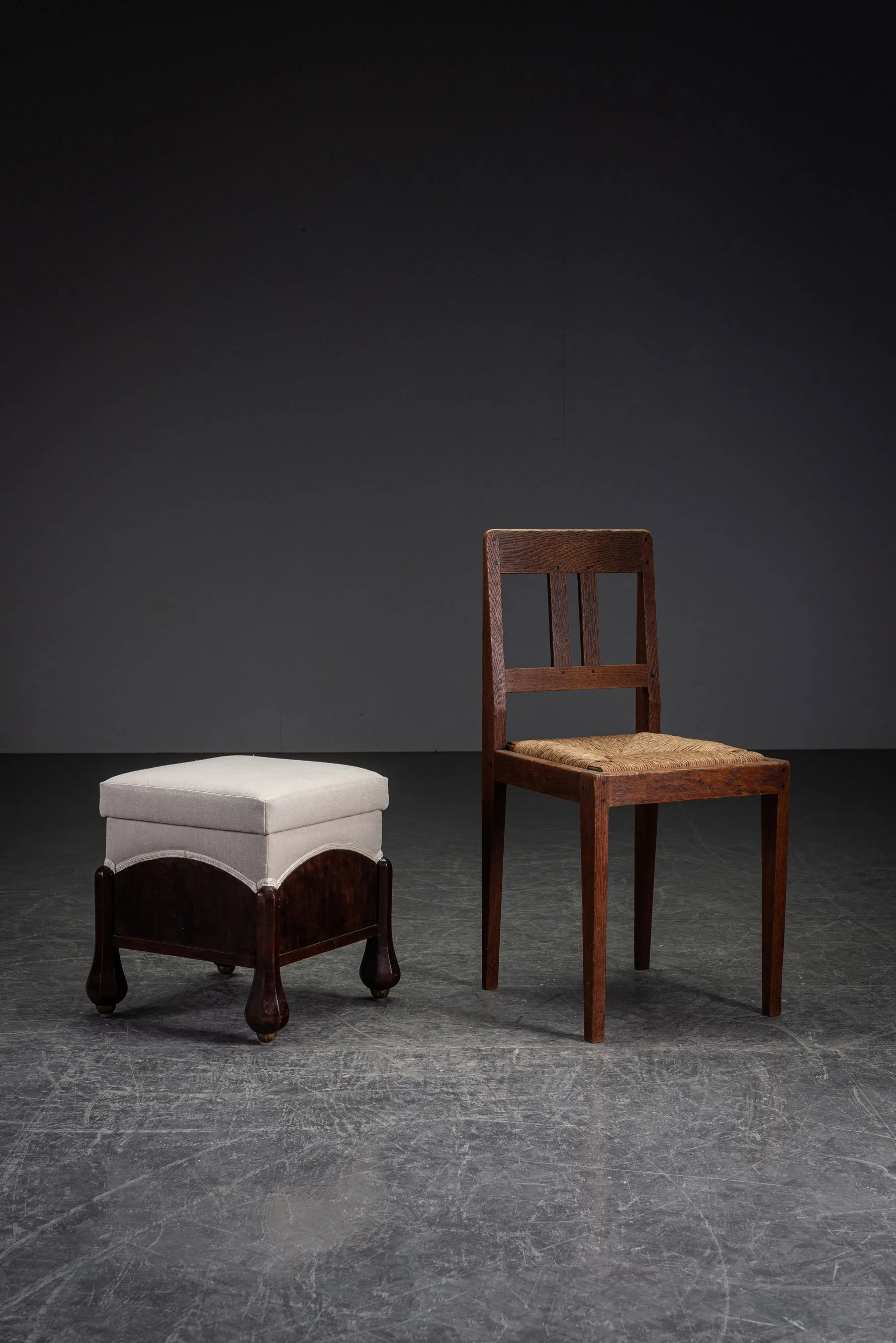 SE-2632024222427-1910s-Antique-Stool_09.jpg