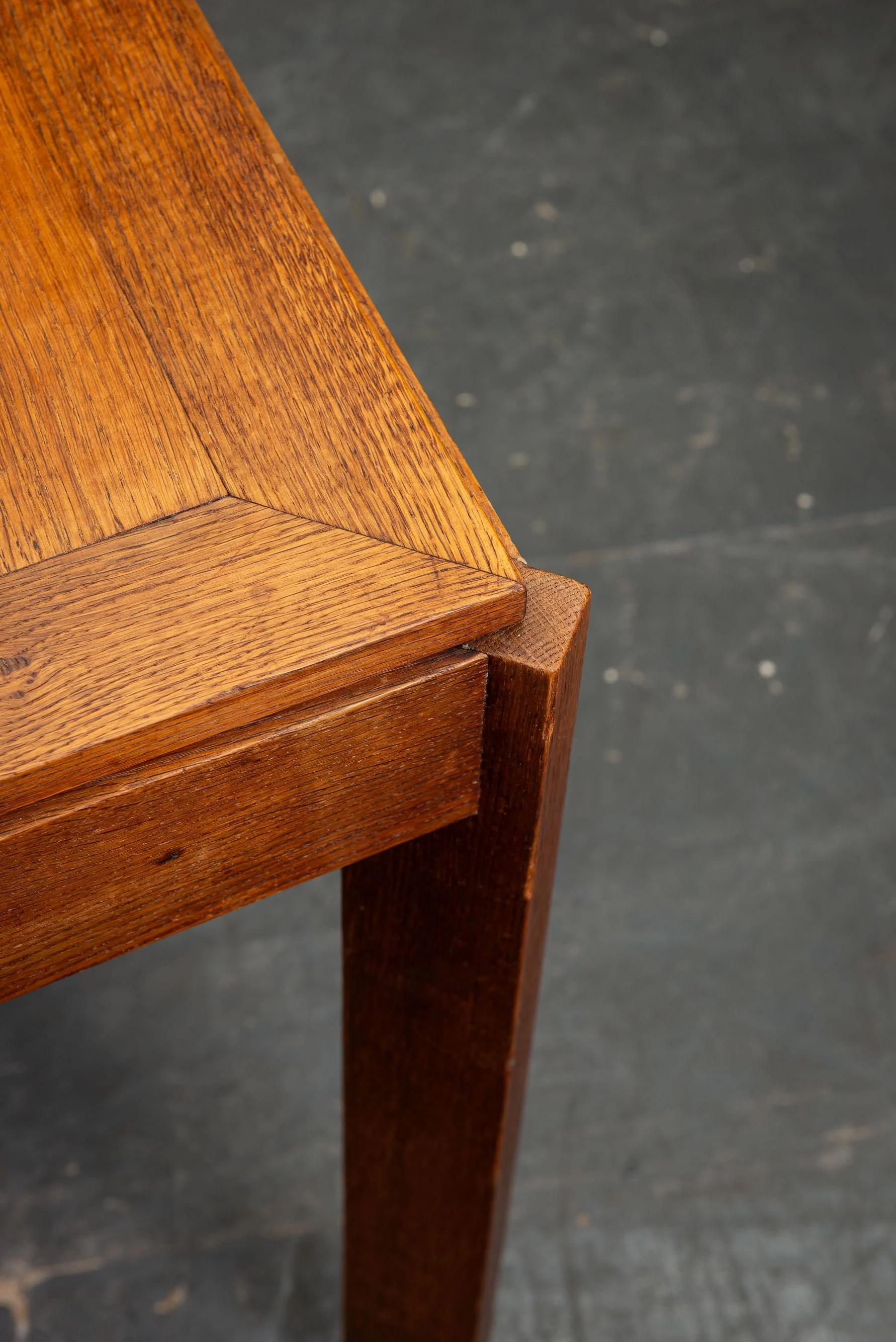 TA-14122025141552-1930s-Haagse-School-Desk_12.jpg