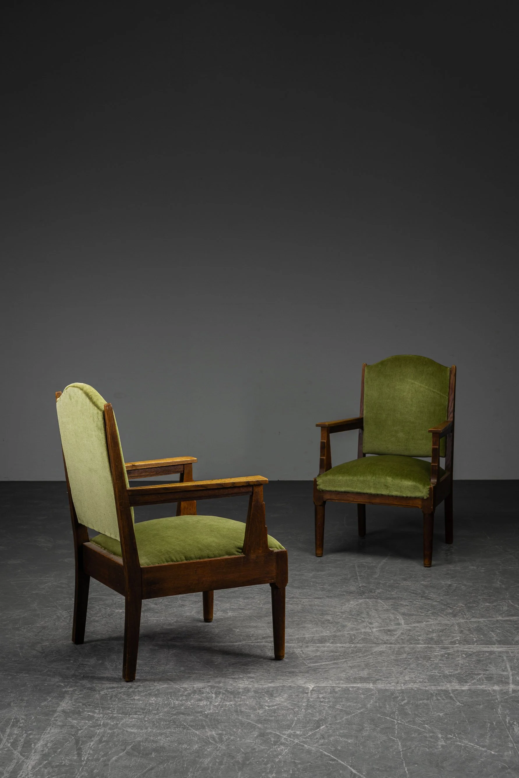 SE-6102026135021-1920s-Armchair-Set_09.jpg