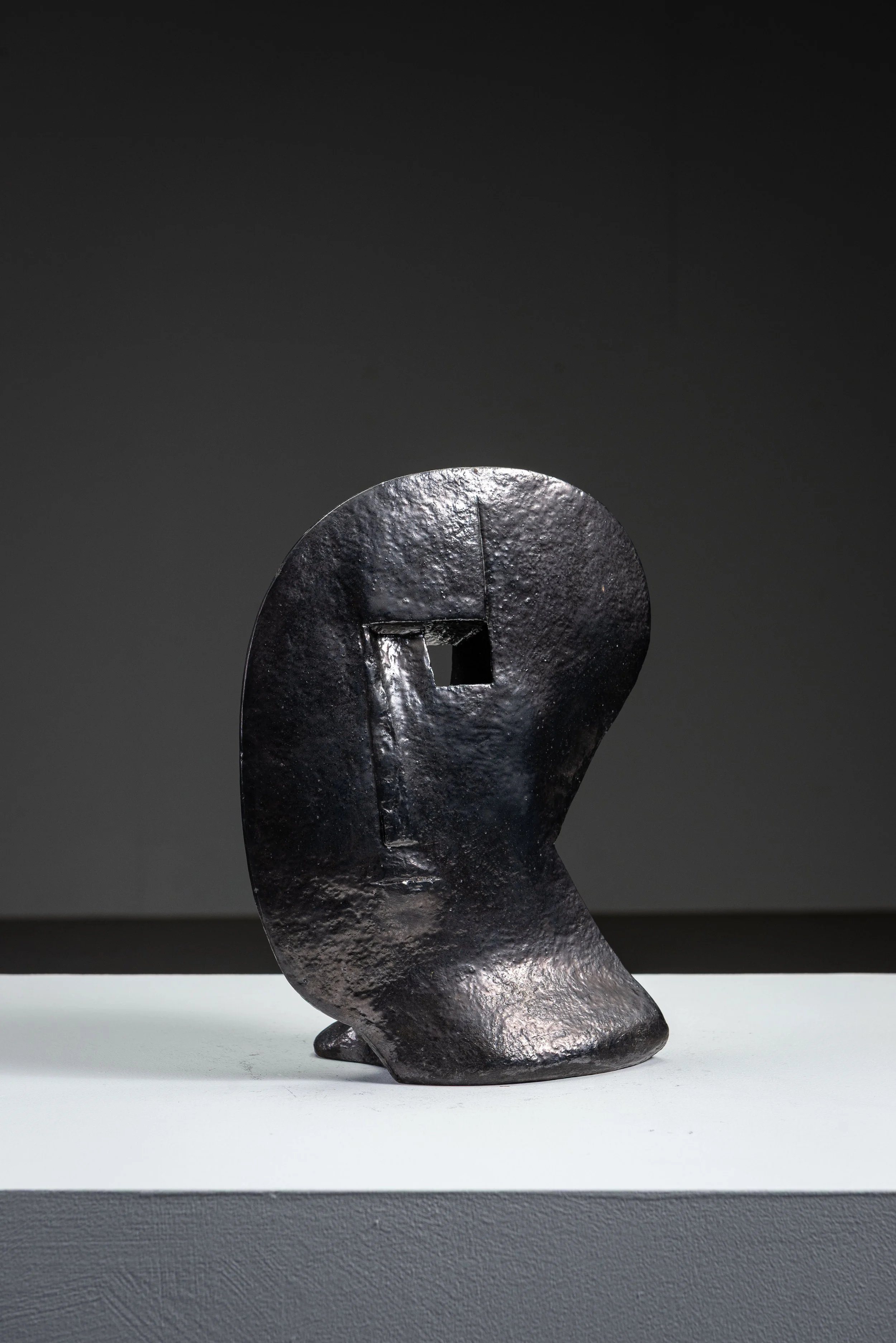 AR-1152026161550-Abstract-Sculpture-by-Cor-Dam-#26_06.jpg