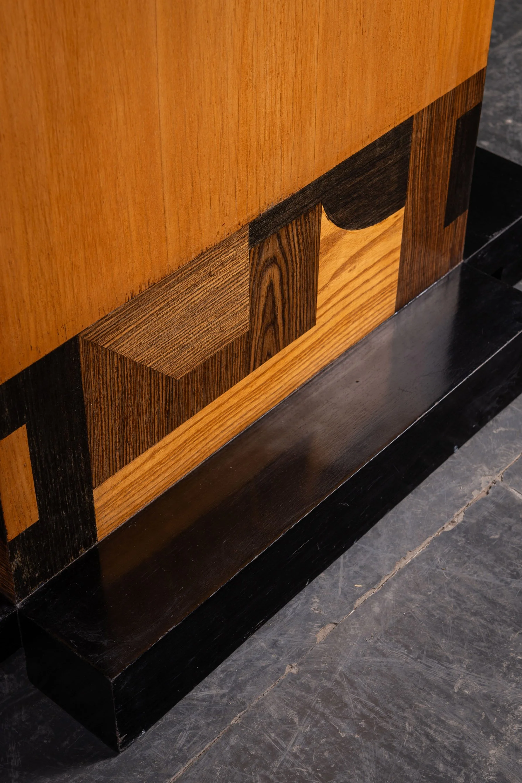 TA-2972025190637-Art-Deco-Dining-Table-by-Michel-Dufet_08.jpg