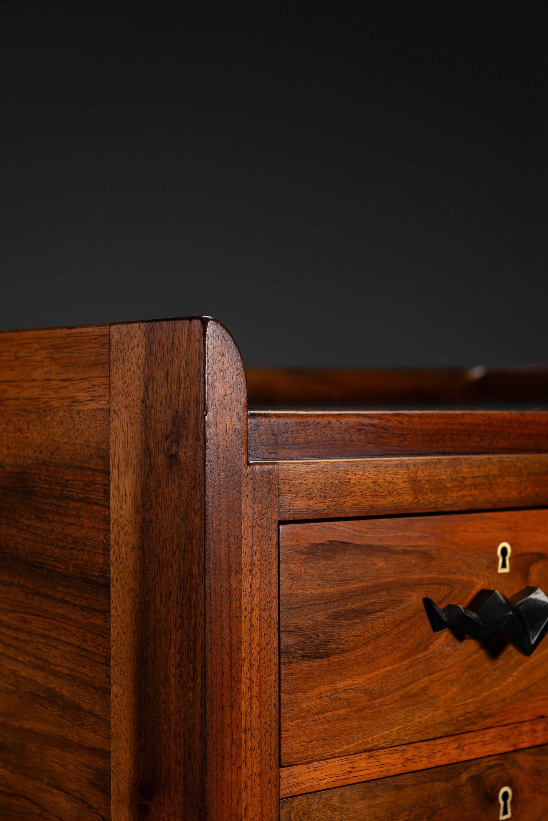 TA-242024214127-1920s-Amsterdamse-School-Desk_17.jpg