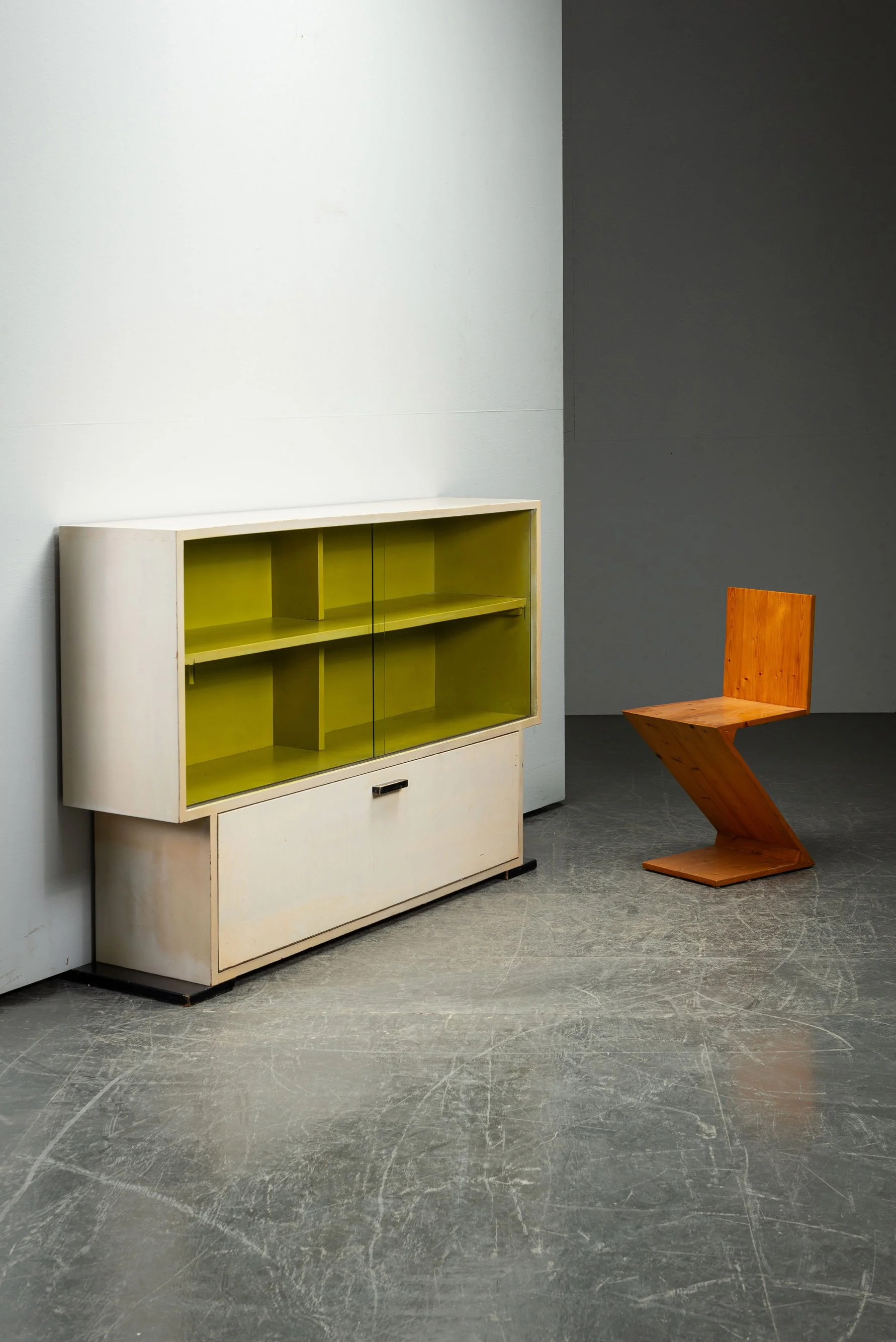 ST-22122025172521-1950s-Modernist-Sideboard_10.jpg