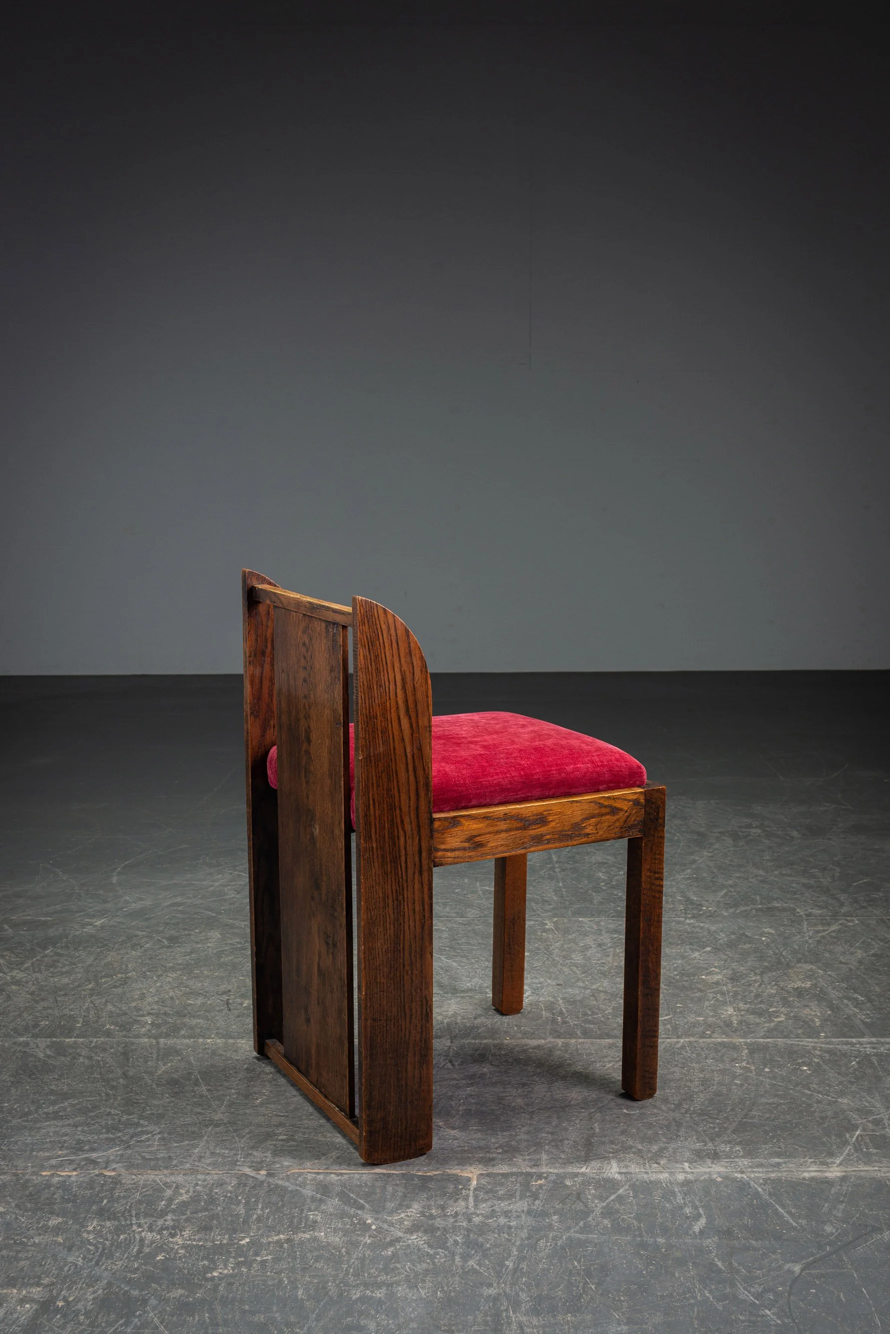 SE-1862026130936-1930s-Amsterdamse-School-Accent-Chair_05.jpg