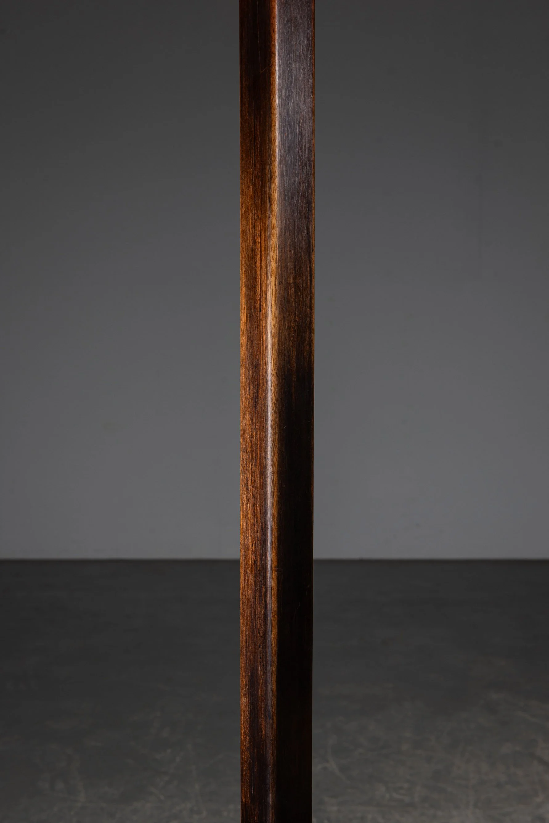 LI-22202693857-1920s-Amsterdamse-School-Standing-Lamp_09.jpg