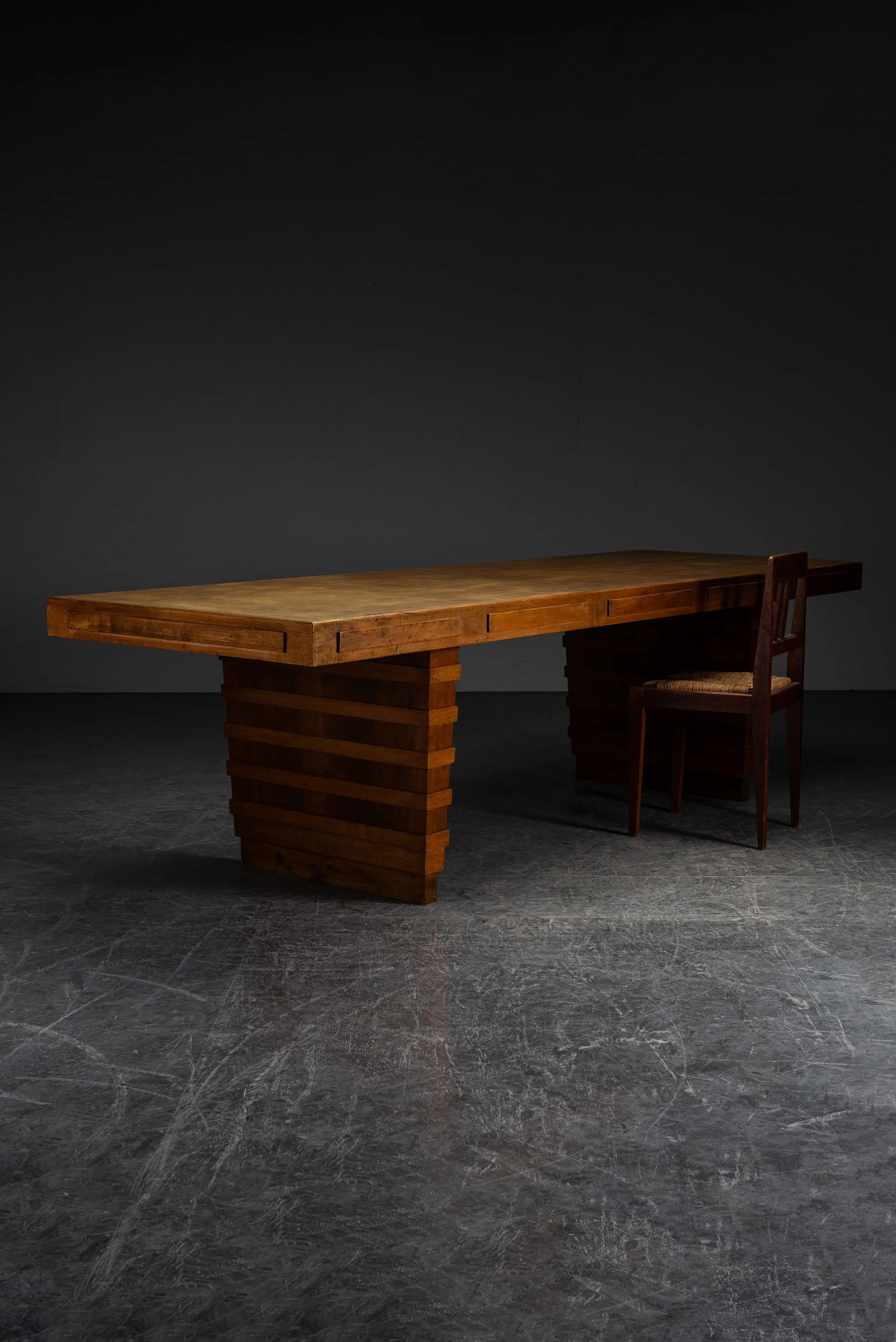 TA-3112025153200-Architectural-Dining-Table-by-Architect-Plinio-Marconi_03.jpg