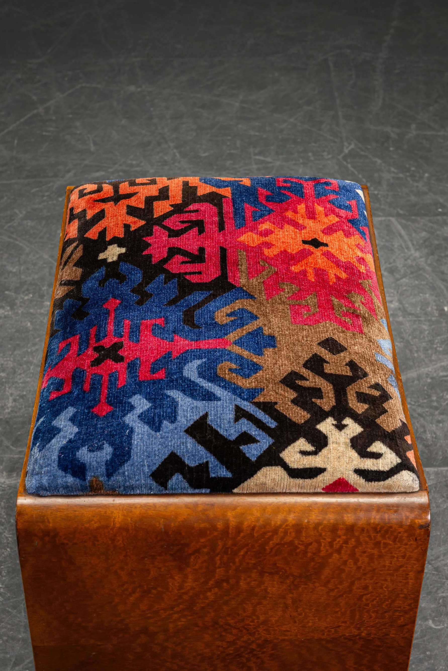 SE-2992026182427-1930s-Art-Deco-Stool_06.jpg