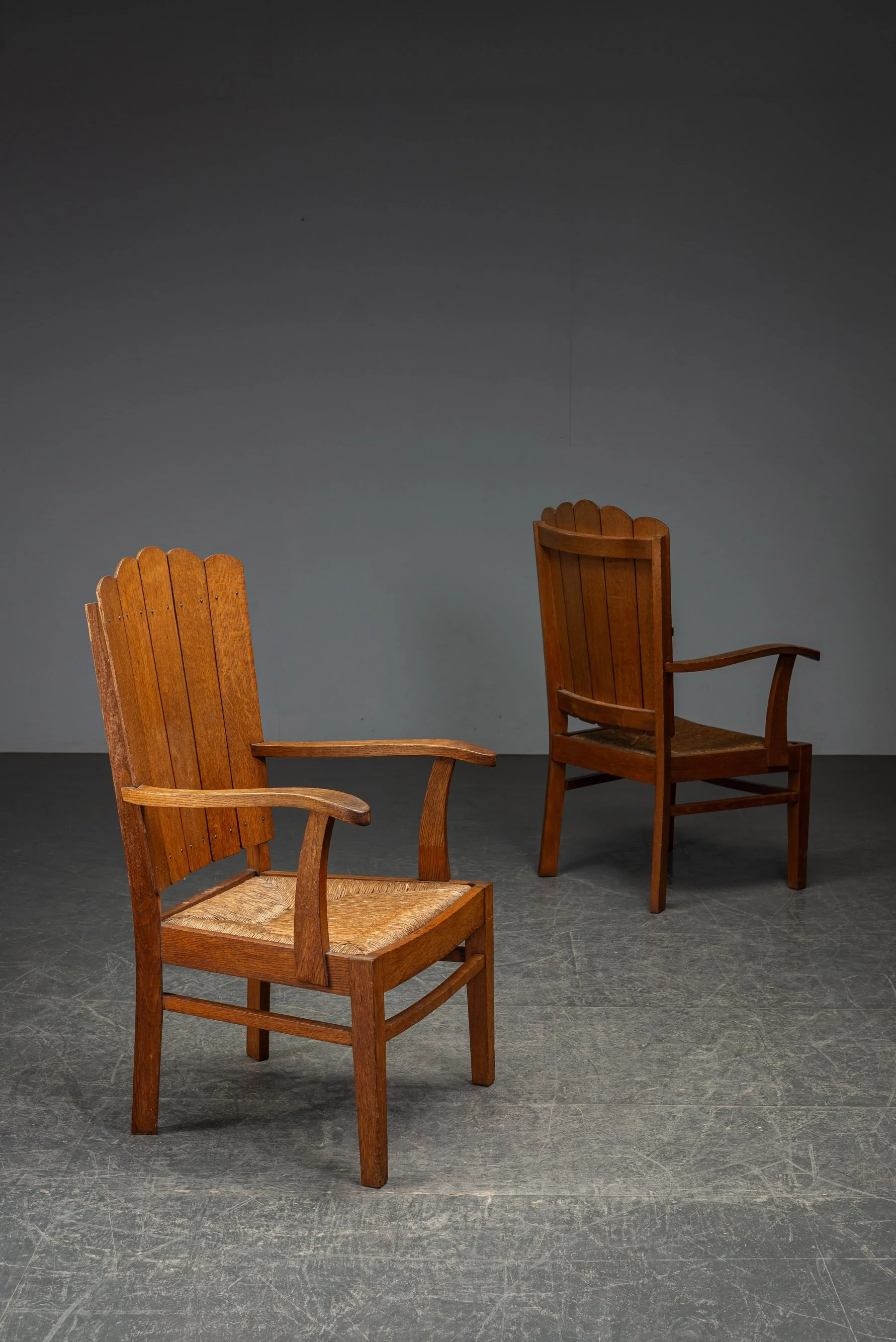 SE-1722026134840-1940s-Rustic-Armchair-Set_07.jpg