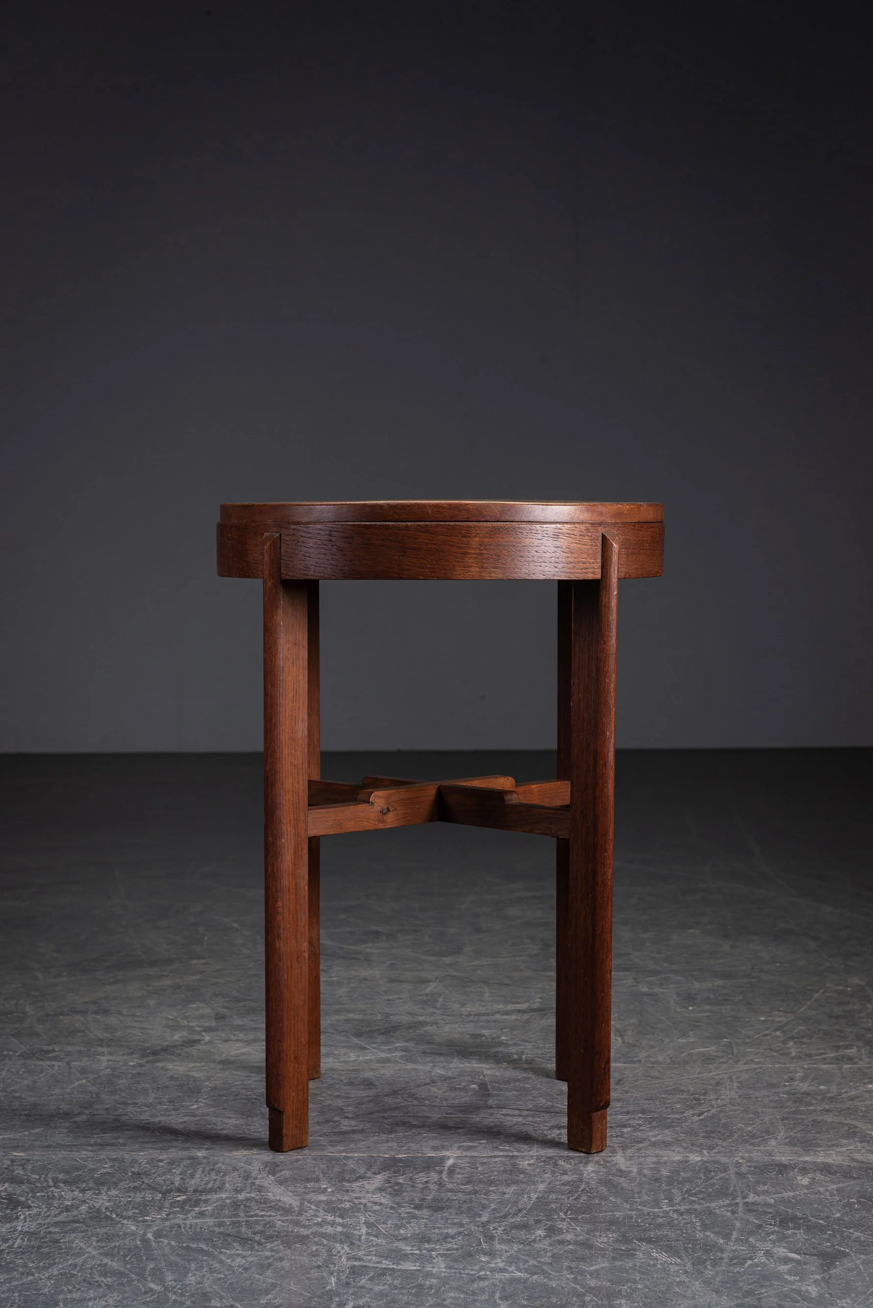 TA-2972025170126-1930s-Amsterdamse-School-Side-Table_04.jpg