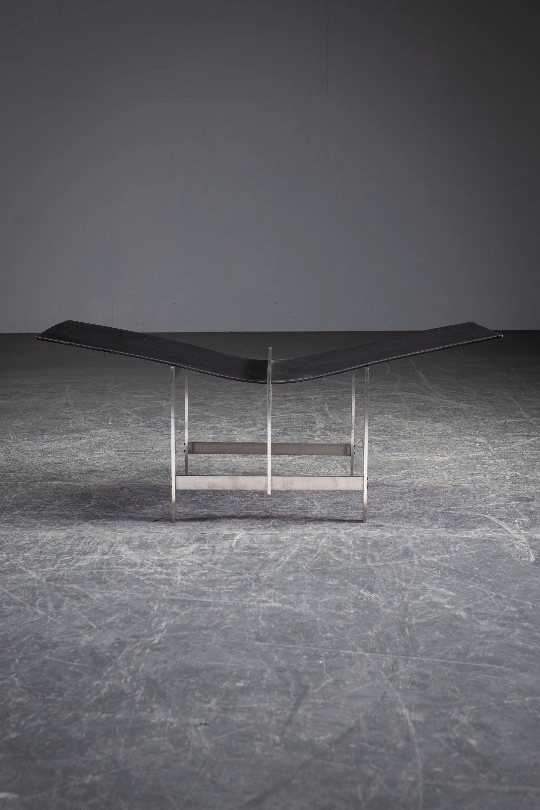 TA-2082025181006+TA-2082025165225-Galerie-Binnen-Architectural-'Manifold'-Side-Tables_06.jpg