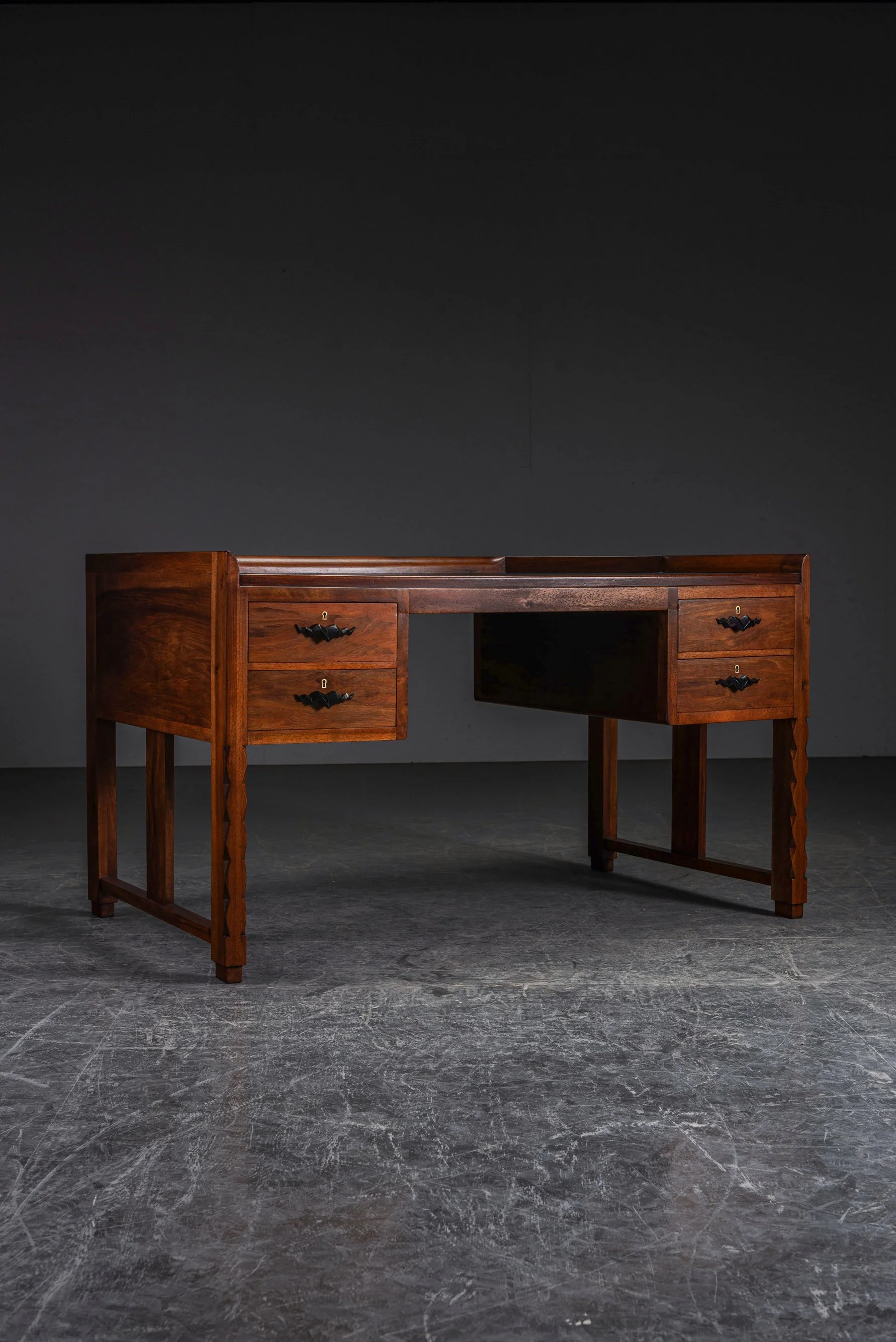 TA-242024214127-1920s-Amsterdamse-School-Desk_05.jpg