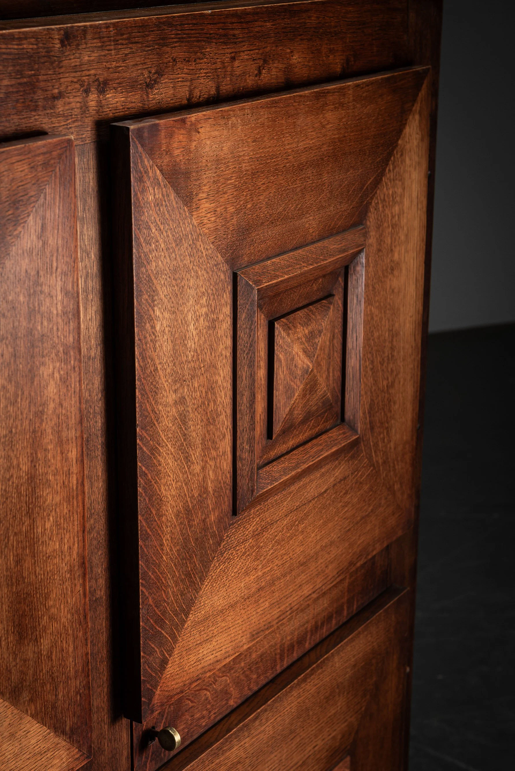 ST-3062025225653-1940s-Art-Deco-Cabinet_03.jpg