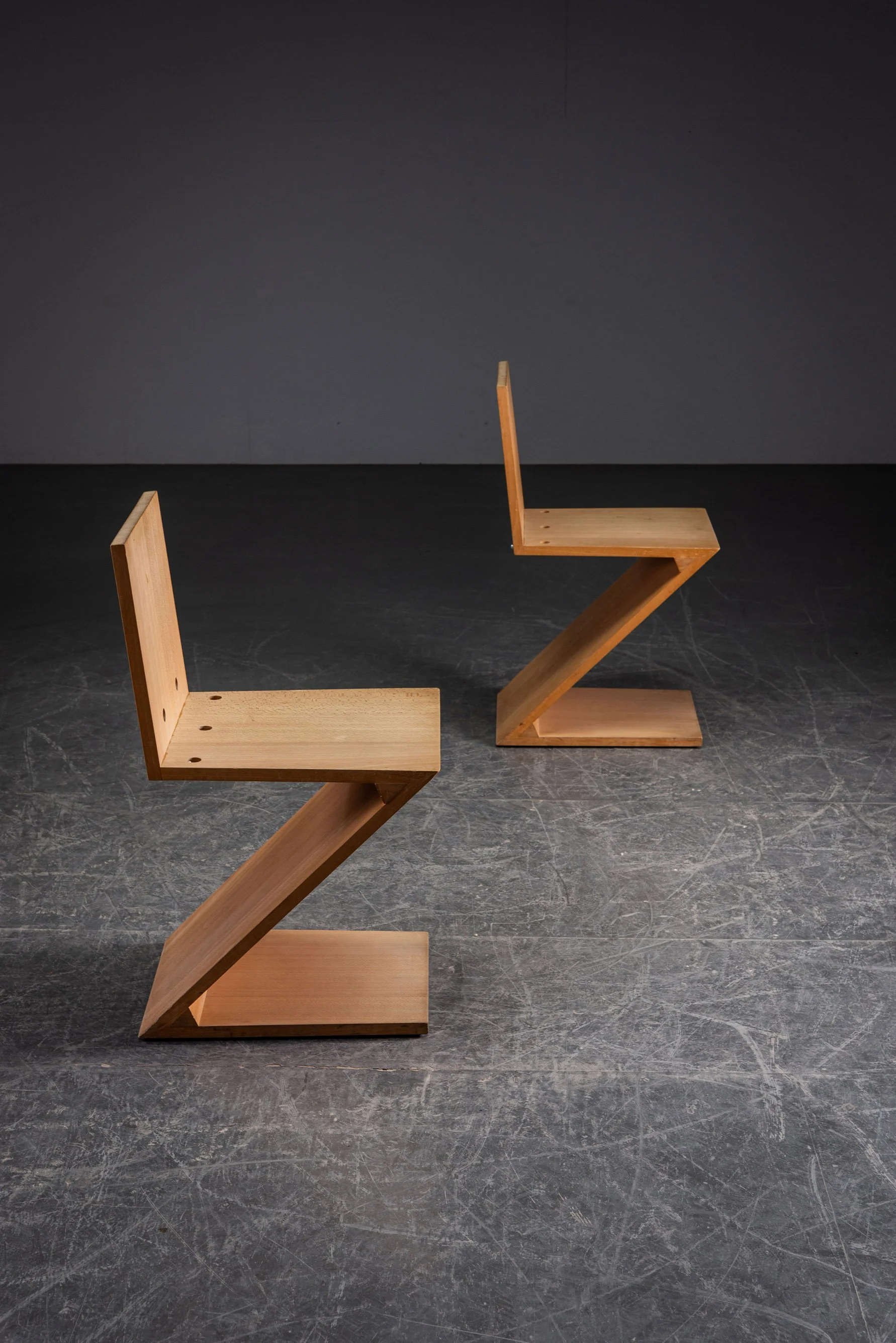SE-3172025132306-1980s-Zig-Zag-Chairs_07.jpg