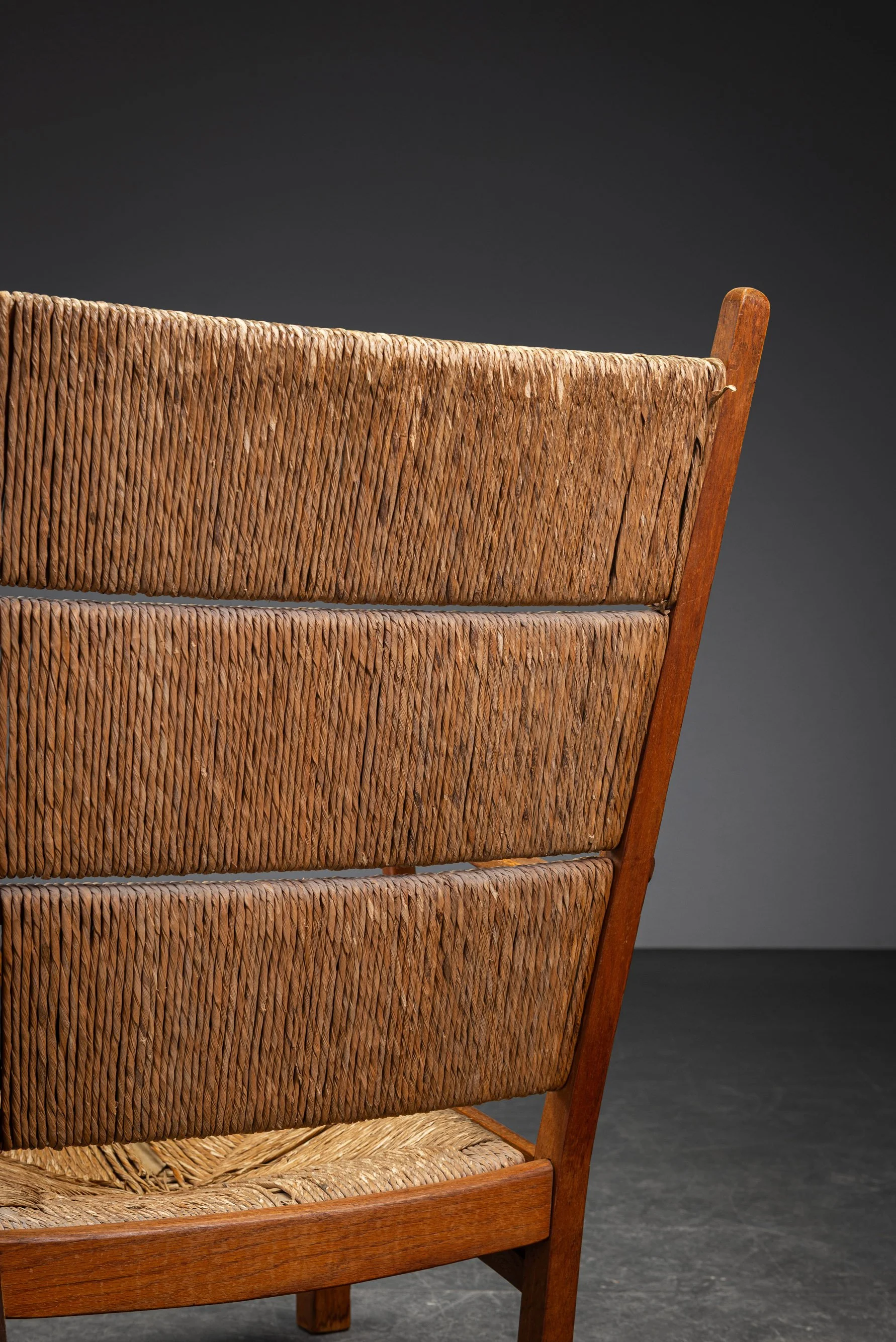 SE-892026125029-1960s-Armchair_10.jpg