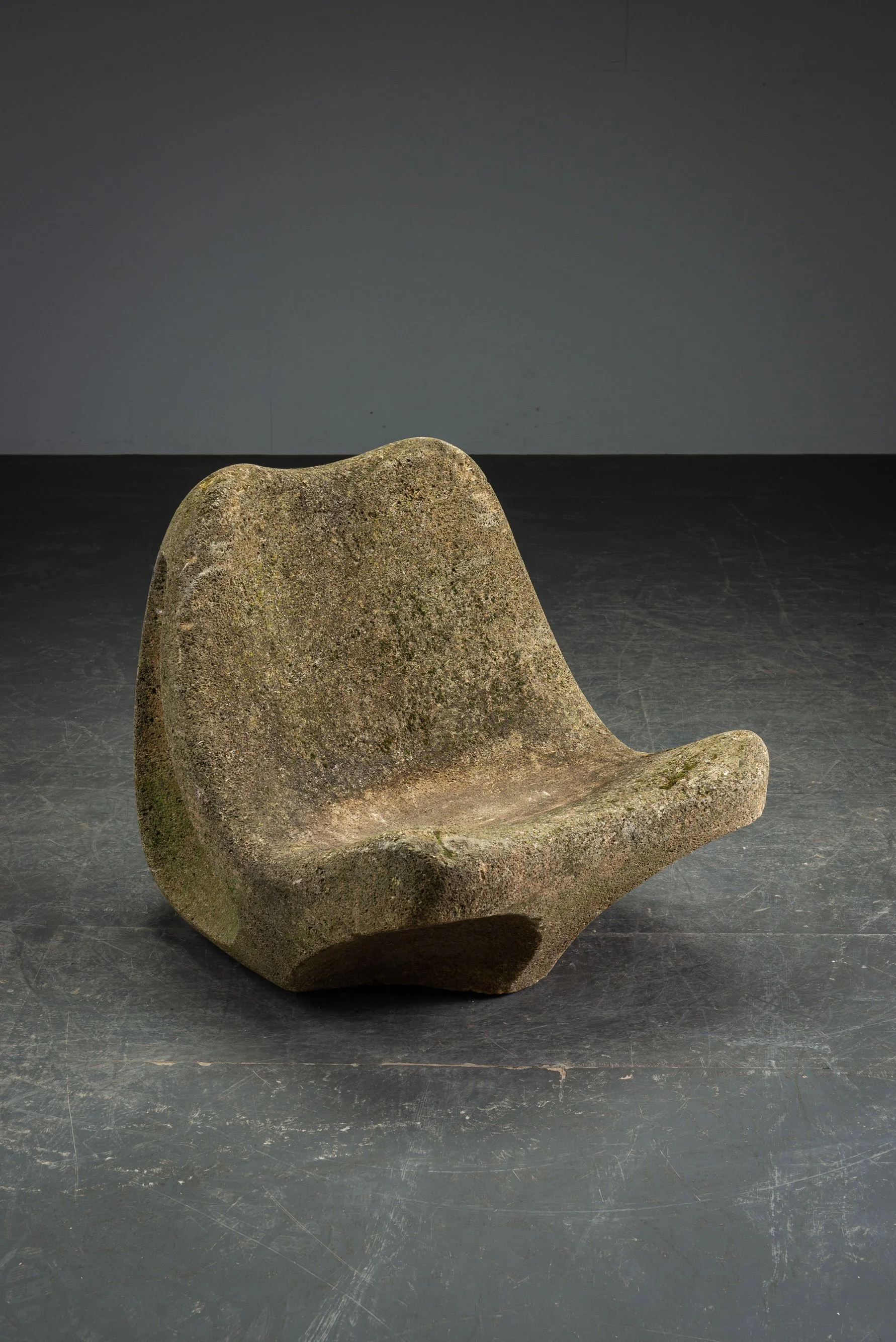 AR-1932026150810-1960s-Modernist-Low-Chair-&-Sculpture_04.jpg
