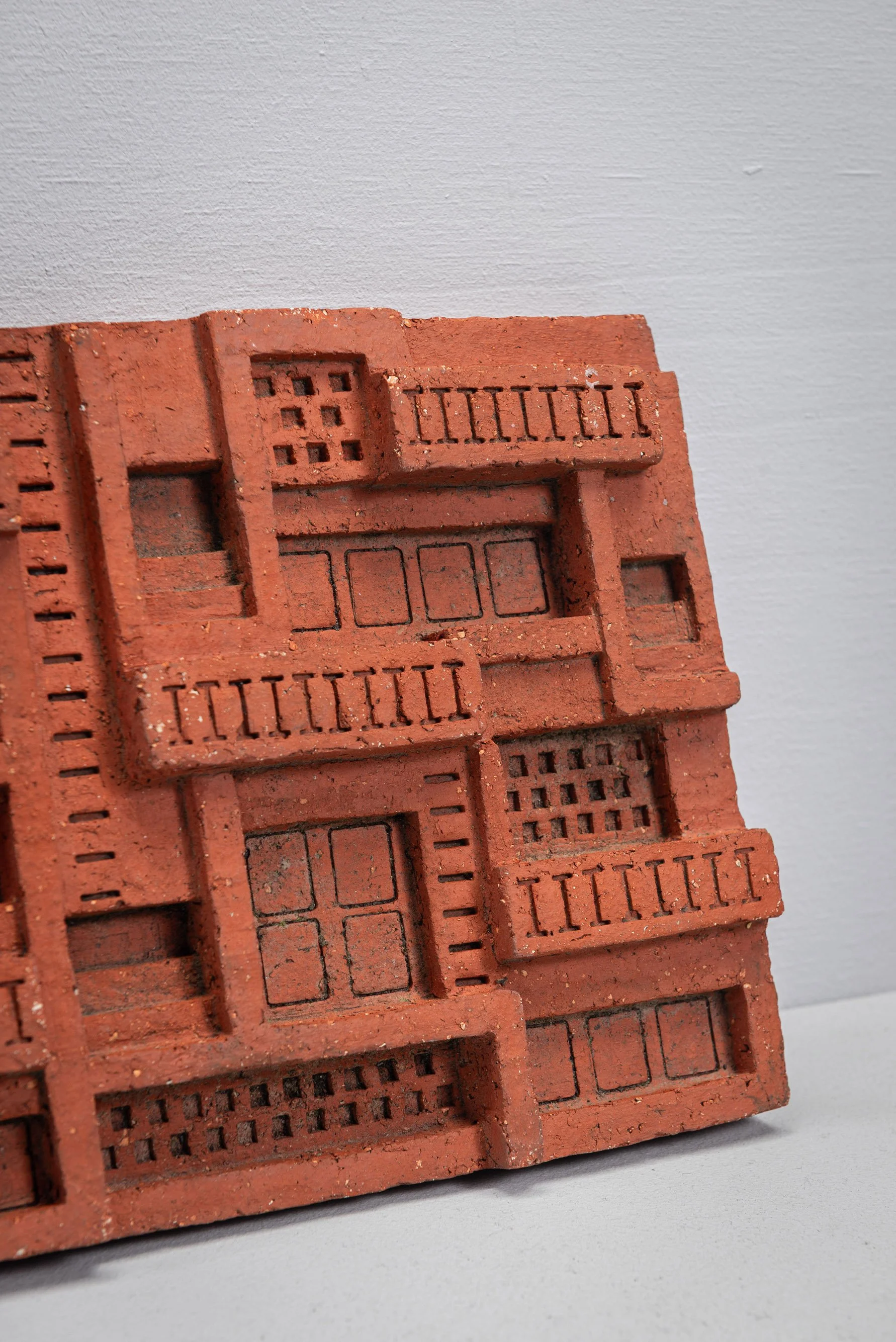 AR-732024193133-1970s-Abstract-Composition-Sculpture_03.jpg