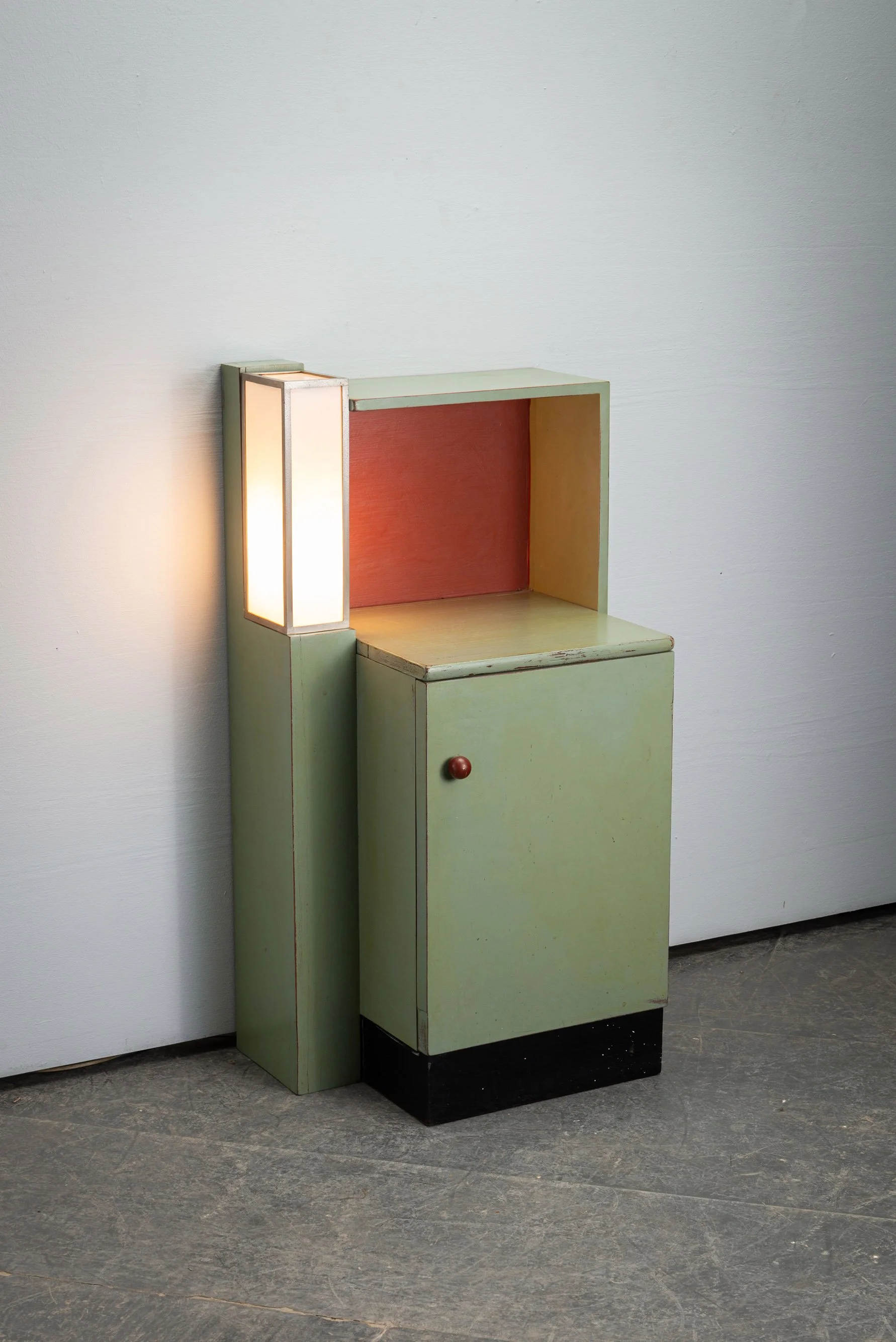 LI-2632026124745-1920s-Modernist-Cabinet-with-Lamp_02.jpg