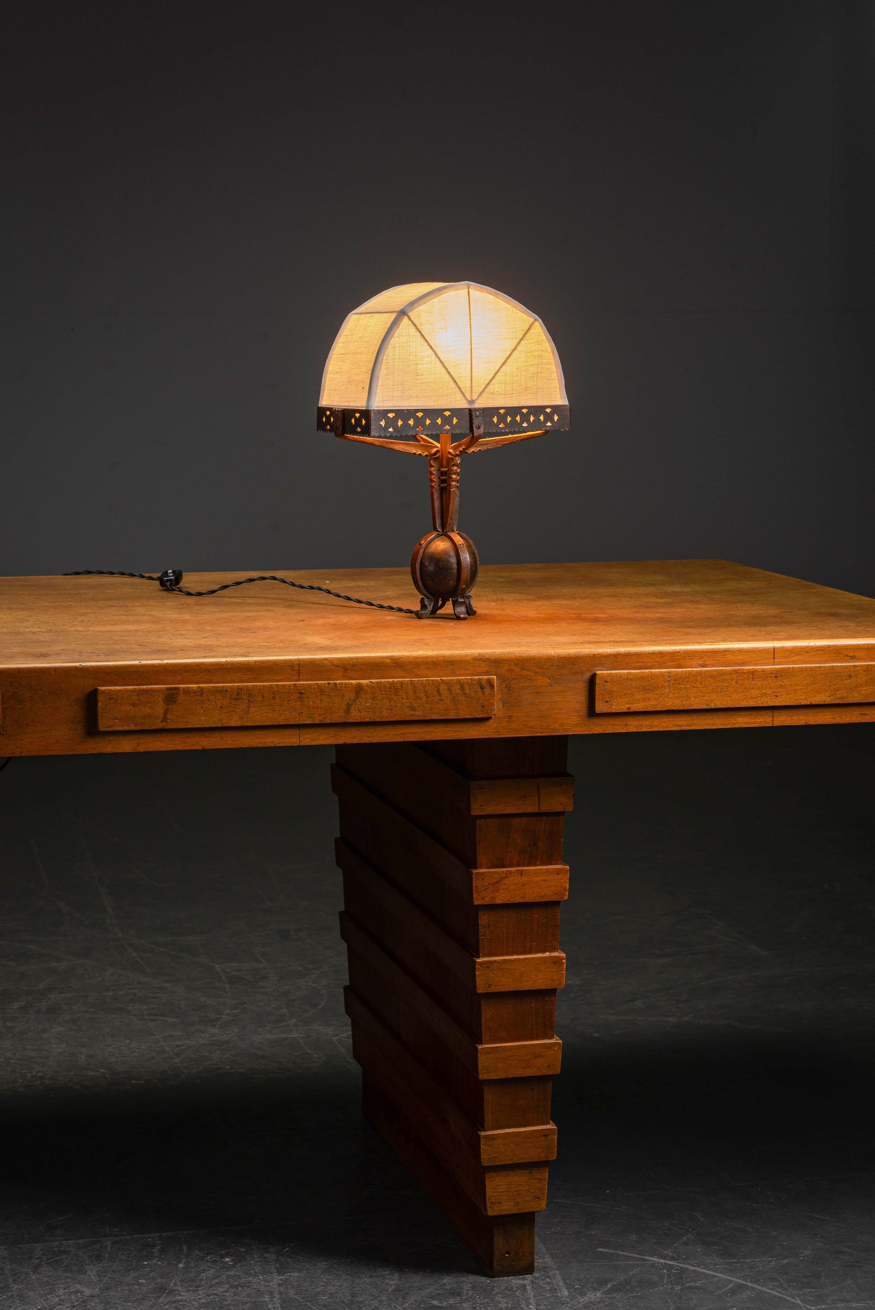 LI-2082025165447-1920s-Amsterdamse-School-Table-Lamp_12.jpg
