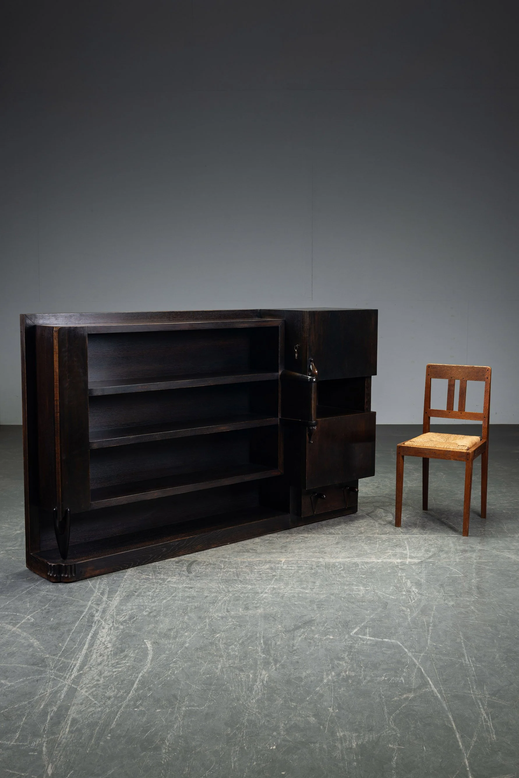 ST-1862026130213-1920s-Amsterdamse-School-Sideboard-by-Architect-Piet-Kramer_04.jpg