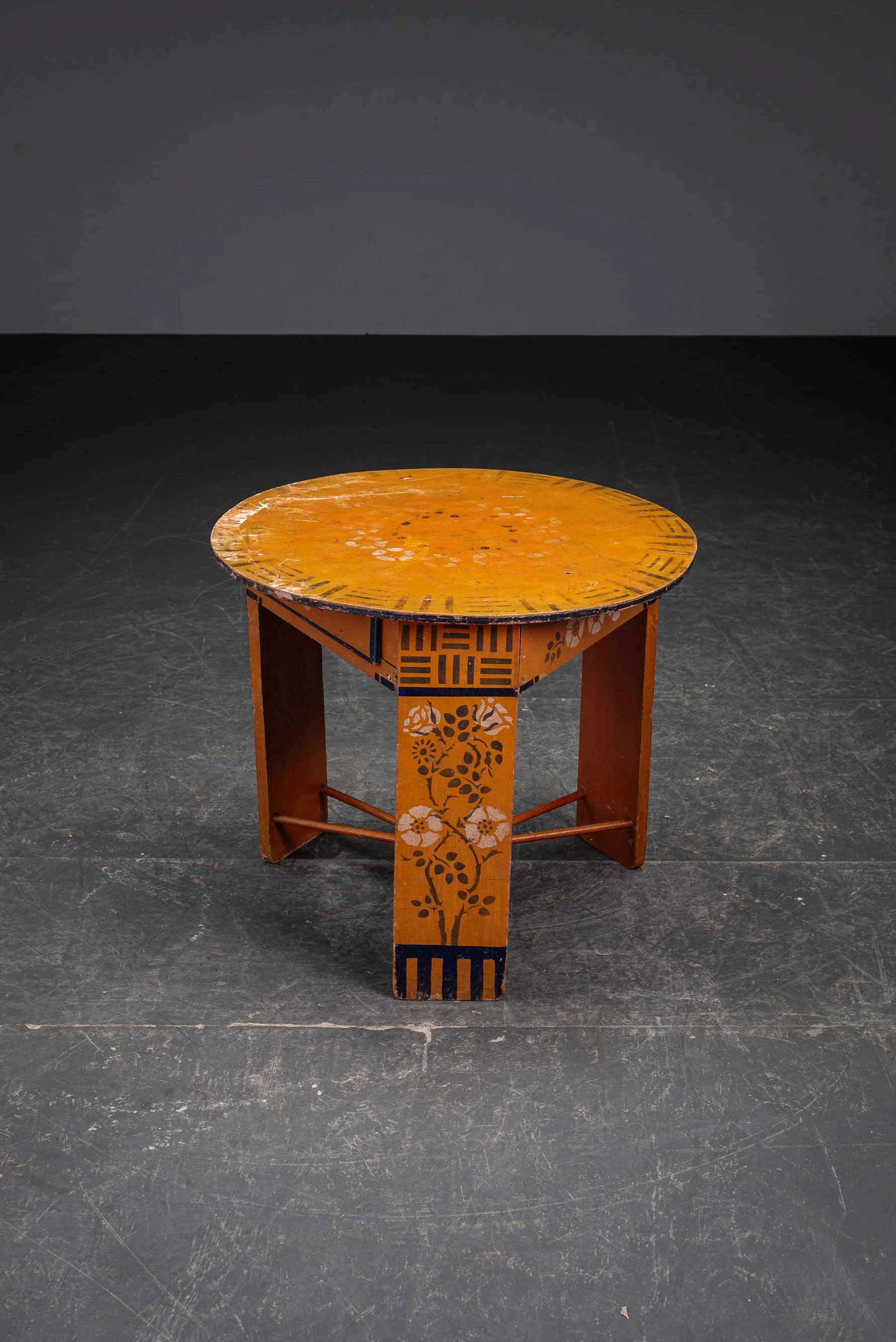 TA-1032026171320-1940s-Decorative-Side-Table_08.jpg