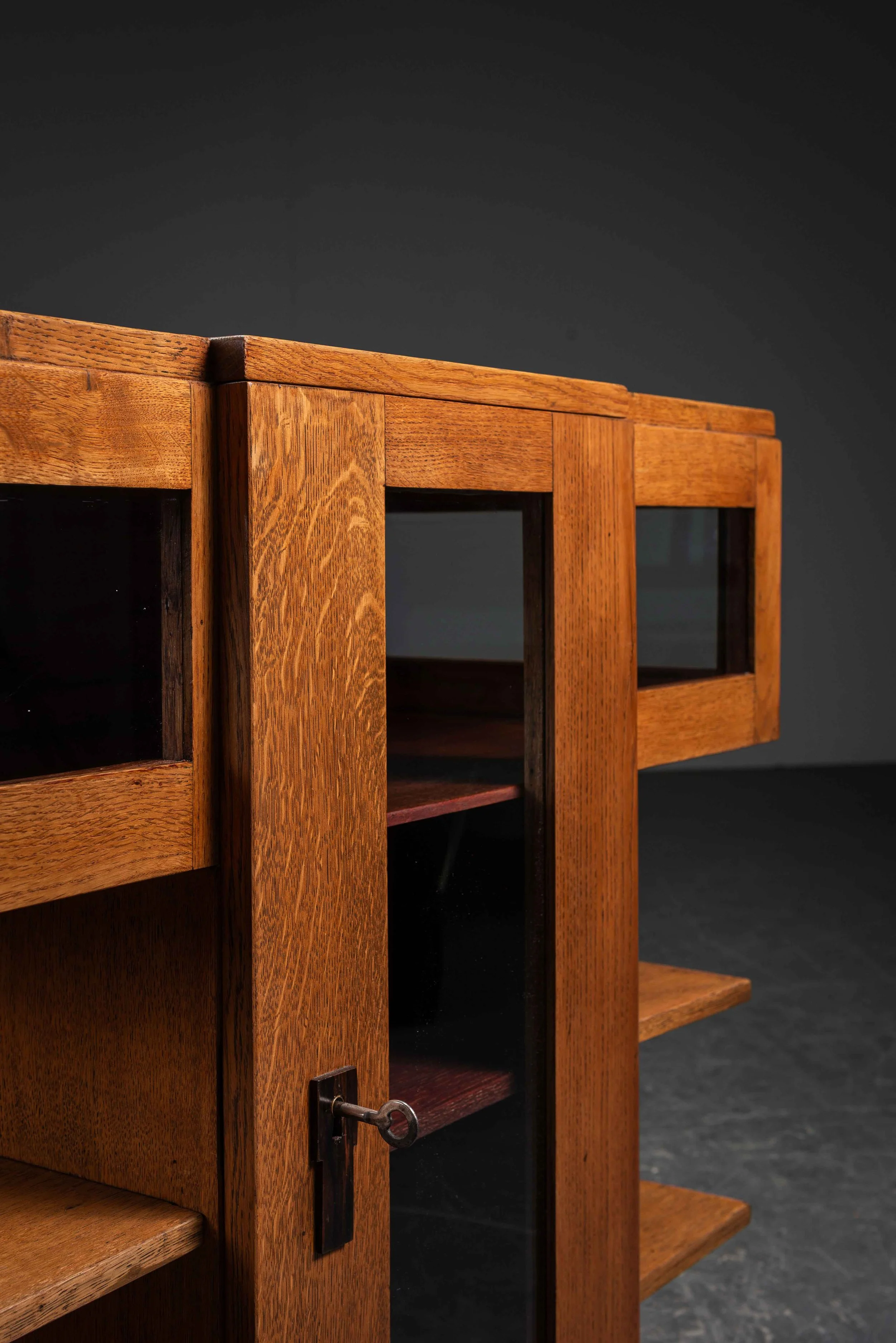 ST-3072025224315-Genneper-Molen-Amsterdamse-School-Cabinet_14.jpg