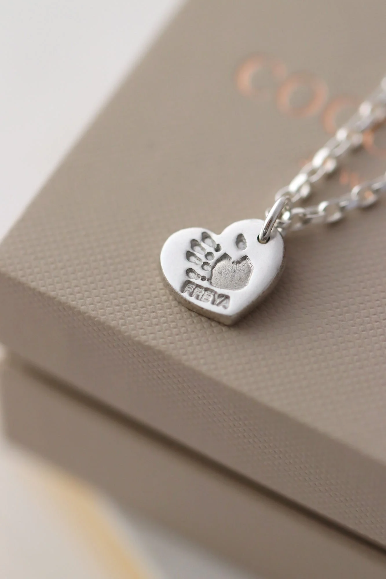 Handprint-heart-cocobelle-rs.jpg