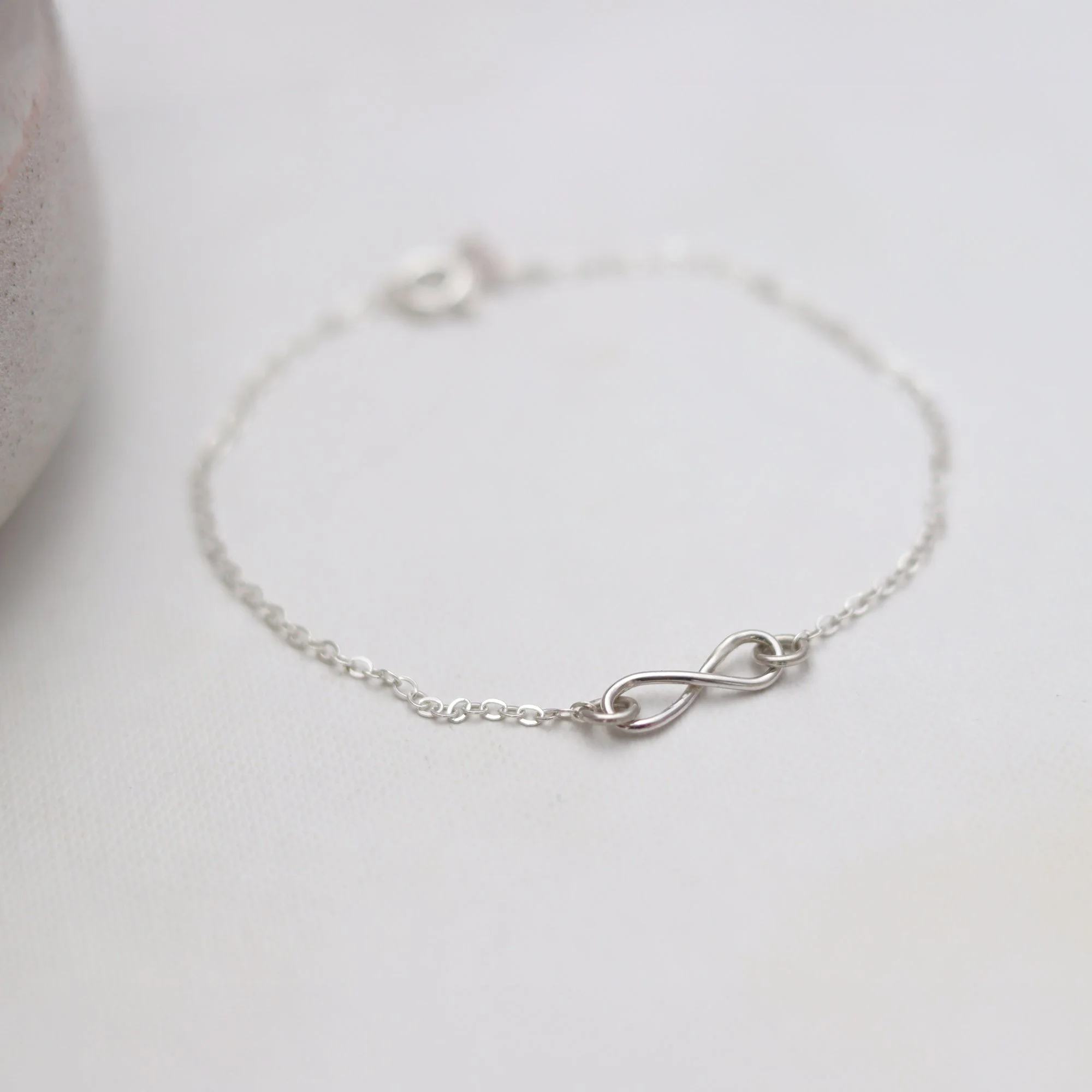 SILVER-INFINITY-BRACELET-COCOBELLE-4rs.jpg