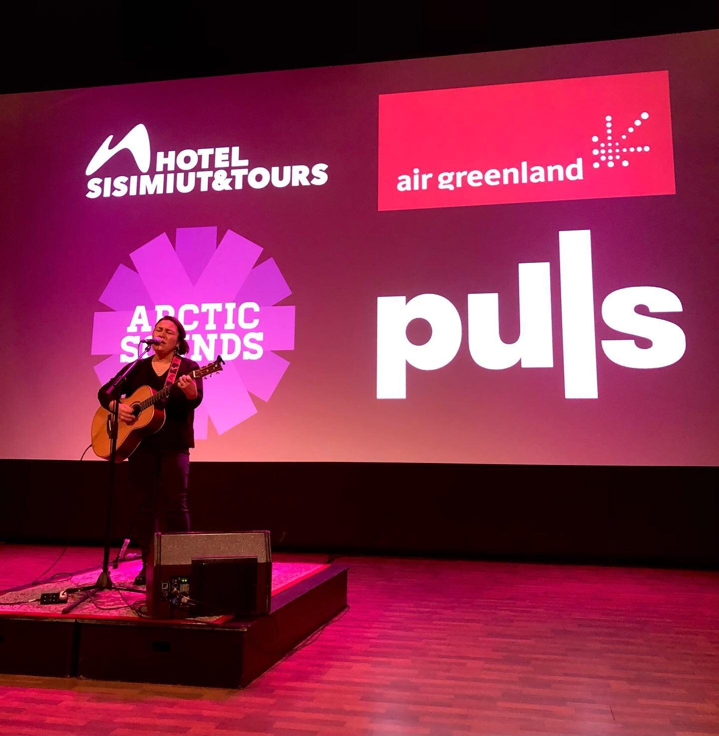 @nina_k_j soundcheck in @taseralik. Almost ready for tonight. Doors open at 7:30 pm 💜 
@air_greenland_official 
#puls #hotelsisimiutandtours