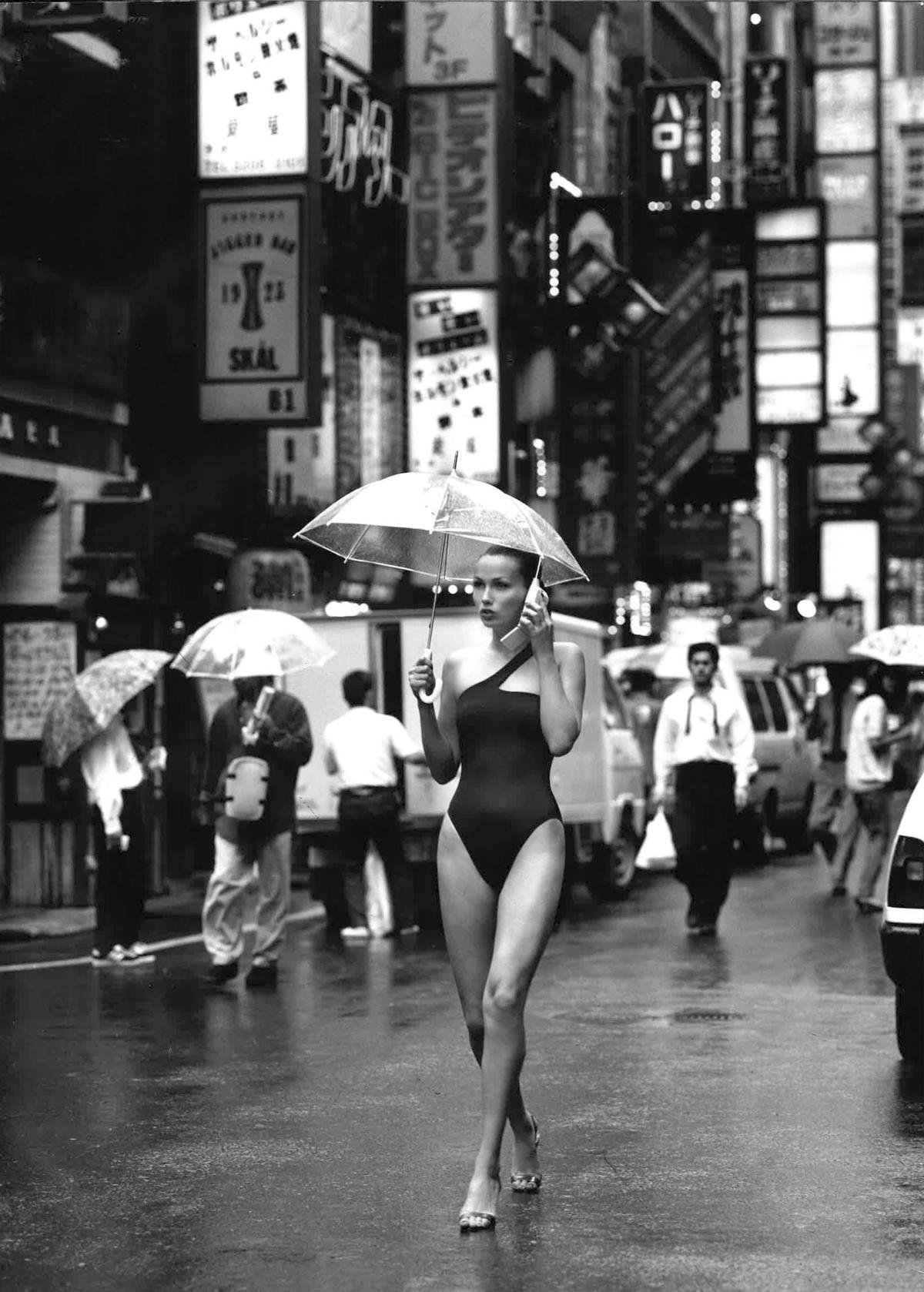 GUILLERMINA BAEZA: 40 AÑOS IMAGINANDO EL VERANO