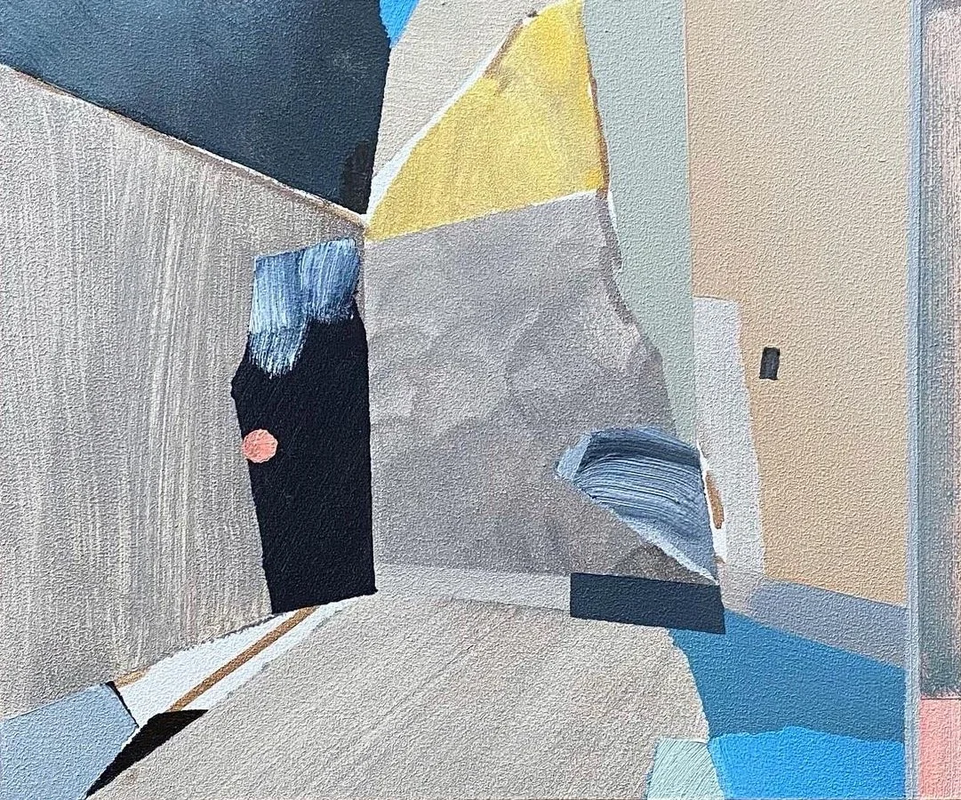 Small chamber with distortion / Oil on board / 20 x 25 cm / 2025