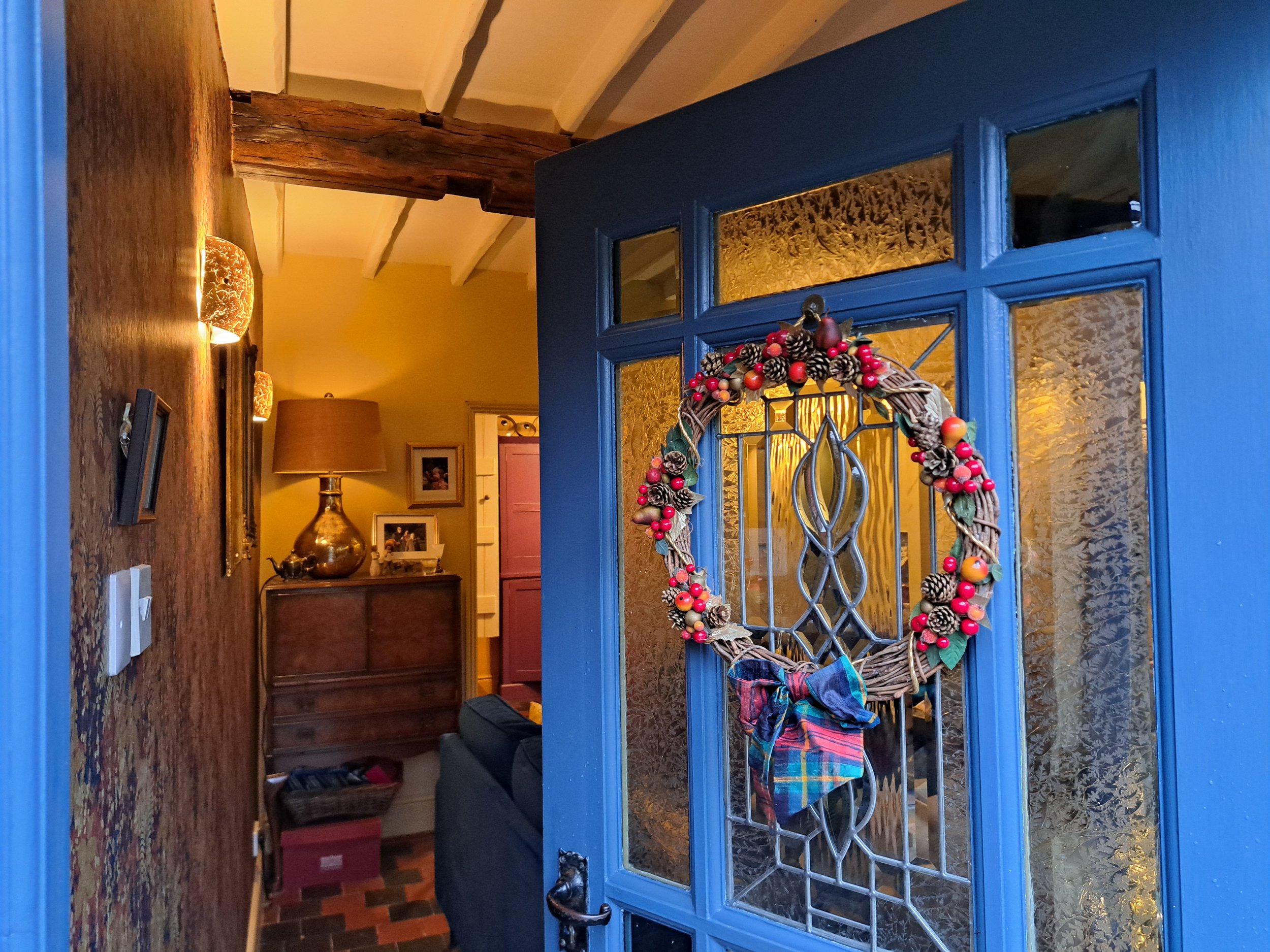 Wedding anniversary reflections- the message of the wreath