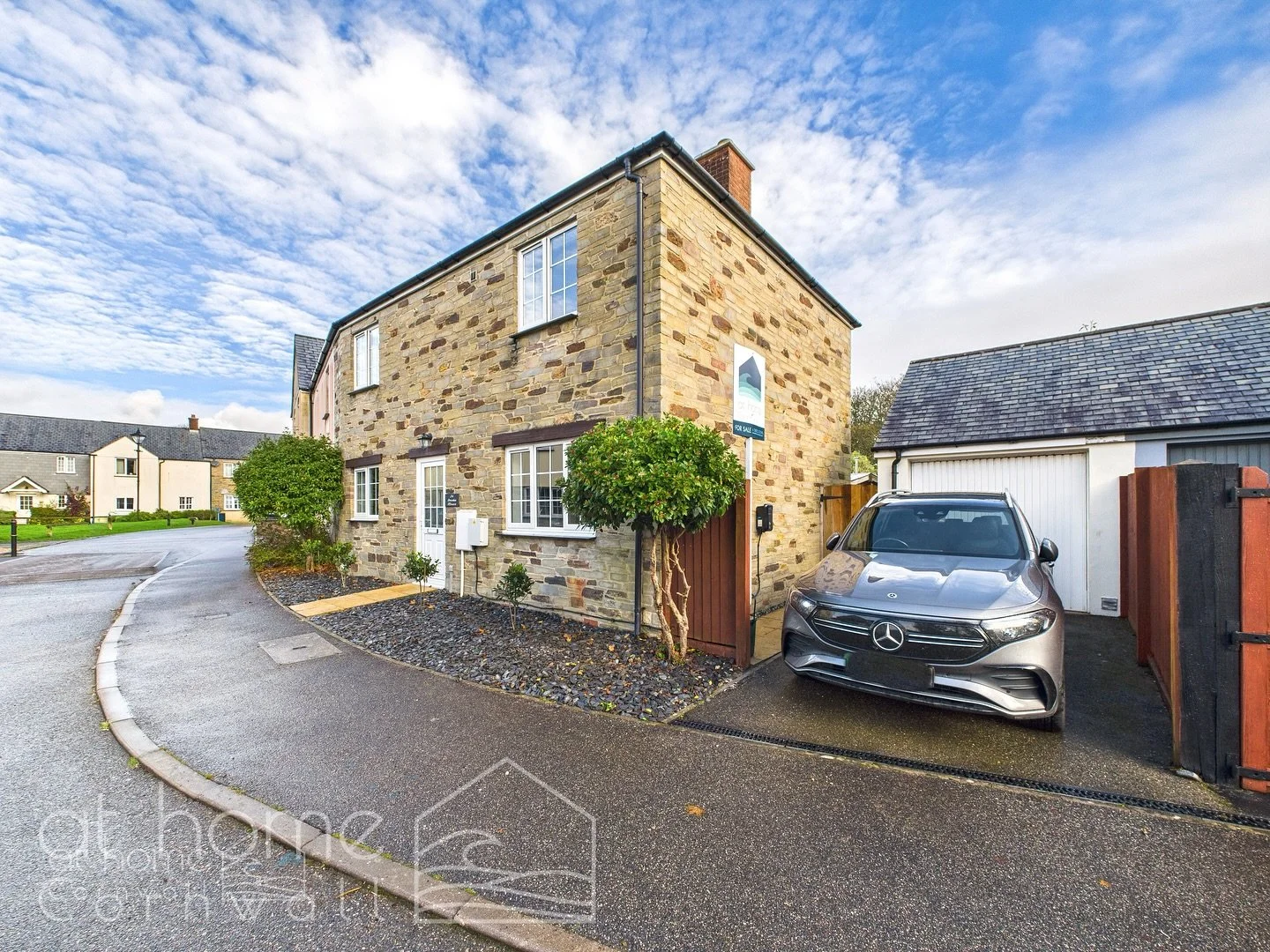 NEW LISTING ✨🏠 

Mitchell | Newquay 
&pound;349,000

Discover this beautifully presented, stone-fronted, three-bedroom, end of terrace, family home, offering the perfect blend of style, space, and convenience. 
Set within the highly sought-after vil