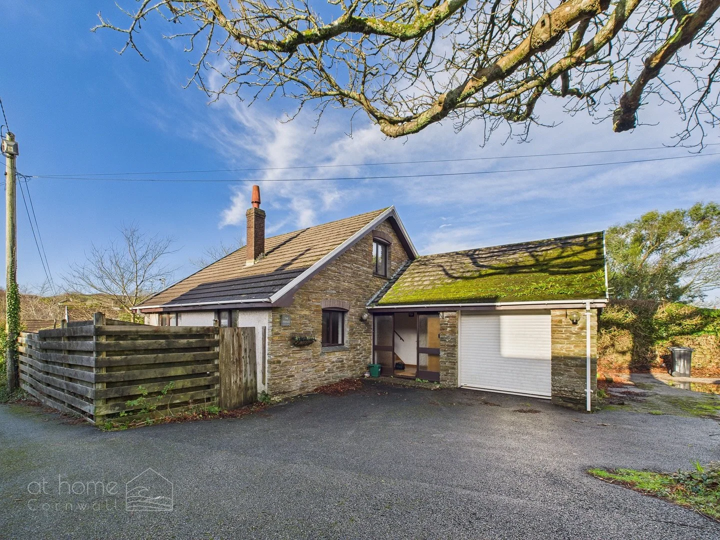 NEW LISTING ✨🛠️ 

St Agnes | &pound;480,000

An exceptional opportunity awaits with this spacious three-bedroom detached property, perfectly positioned in the highly sought-after hamlet of Goonown in St Agnes. 
A peaceful setting yet just a short wa