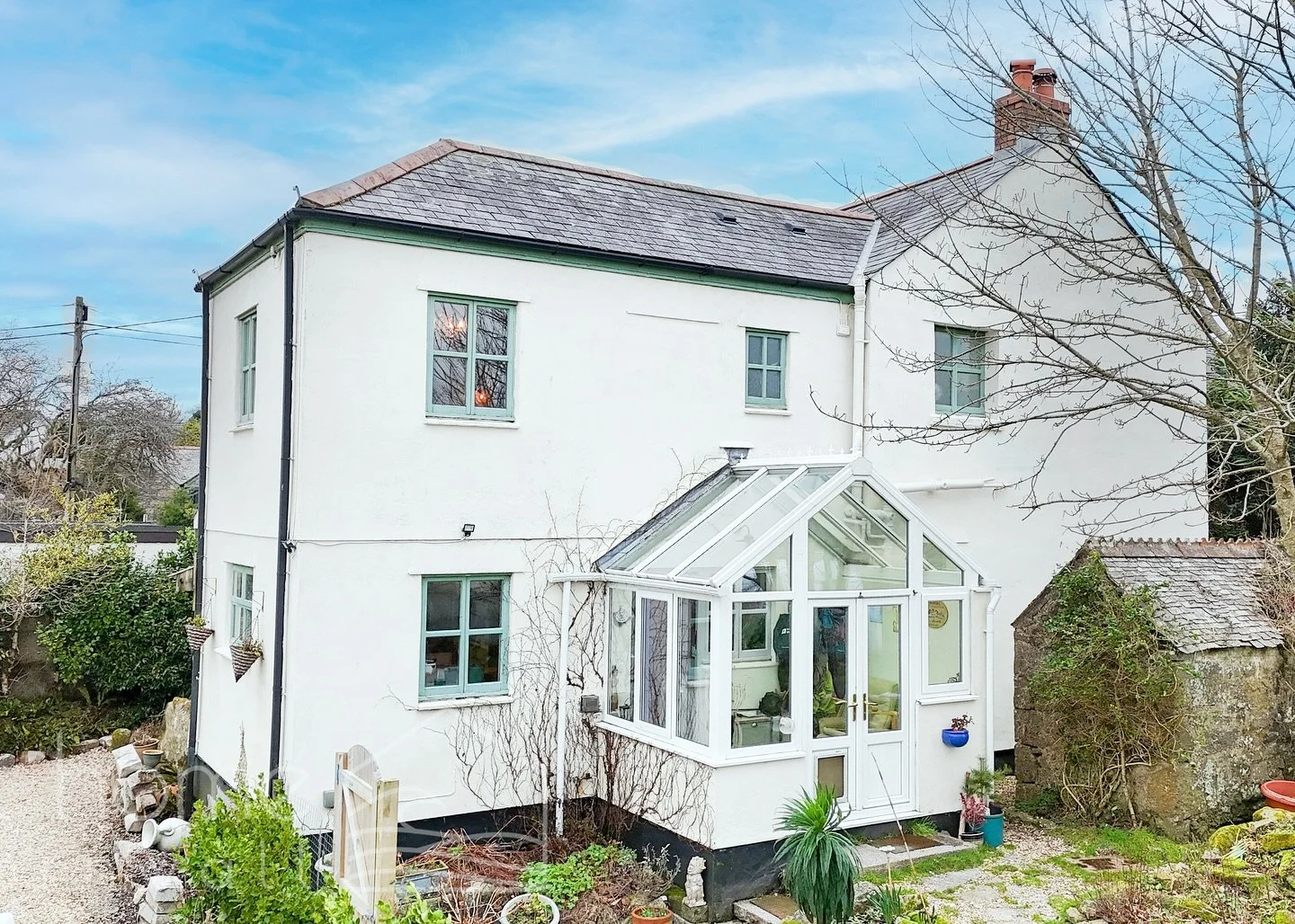 NEW LISTING ✨🏡 

Carnkie | Helston 
&pound;495,000

Positioned in the heart of Carnkie, this impressive and beautifully presented 5-bedroom semi-detached home offers far more than first meets the eye. 
Set within over 1 acre of mature paddock, garde