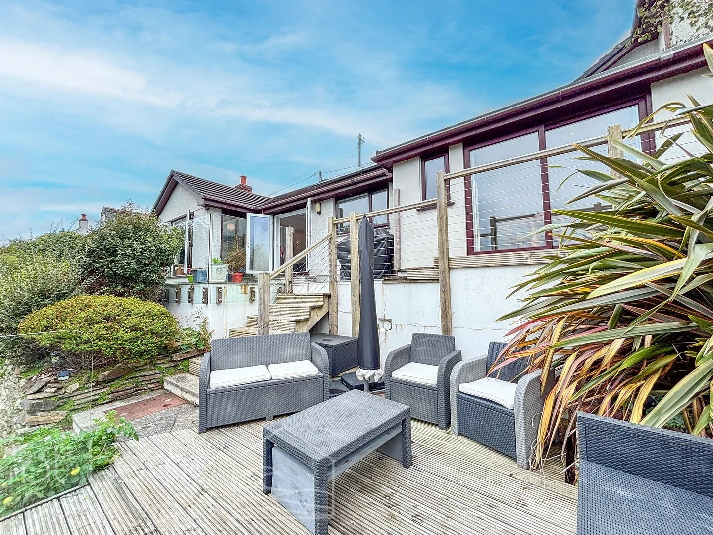 Due to a collapse in the chain ⛓️&zwj;💥 this gorgeous Perranporth property is back on the market! 

Perranporth | &pound;595,000

Set in an elevated and highly sought-after position in Lower Bolenna overlooking the scenic valley, park and tennis cou