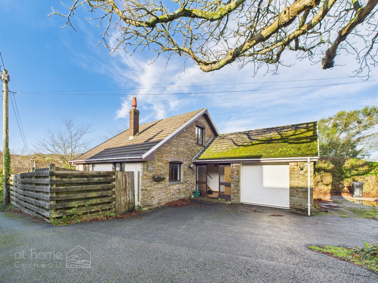 EXCHANGED 🔑 🚚 

Goonown | St Agnes 

An exceptional opportunity has been snapped up with this spacious three-bedroom detached property, perfectly positioned in the highly sought-after hamlet of Goonown in St Agnes. 
A peaceful setting yet just a sh