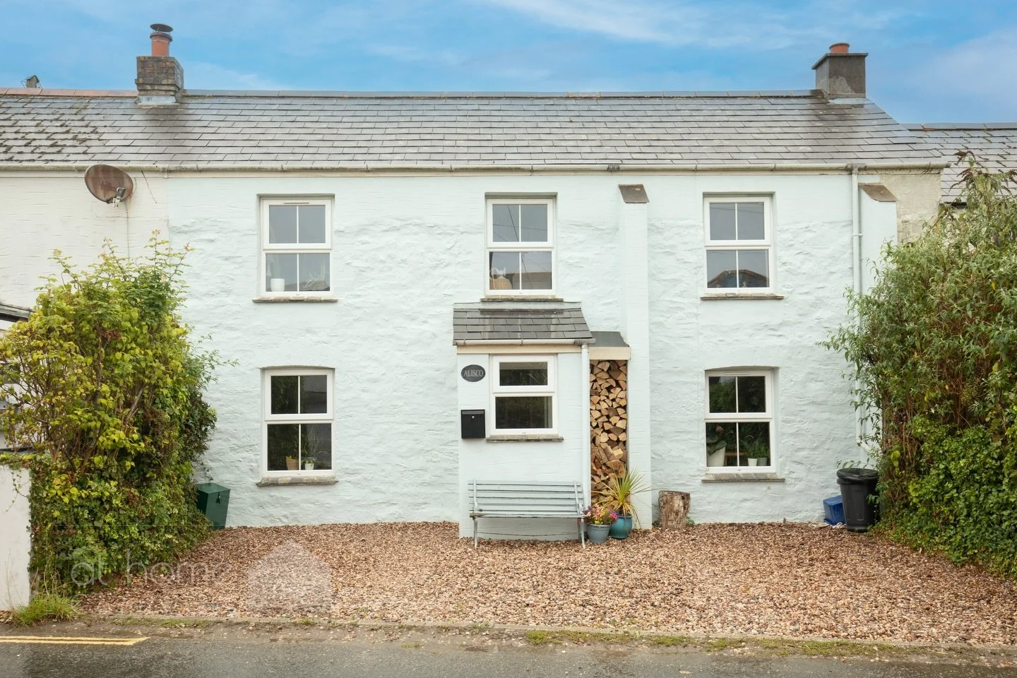 PRICE DROP 👇

Goonhavern | Nr Perranporth
&pound;250,000

Located in the charming and ever-popular village of Goonhavern, this beautifully presented 3-bedroom terraced cottage offers the perfect fusion of traditional character and contemporary style
